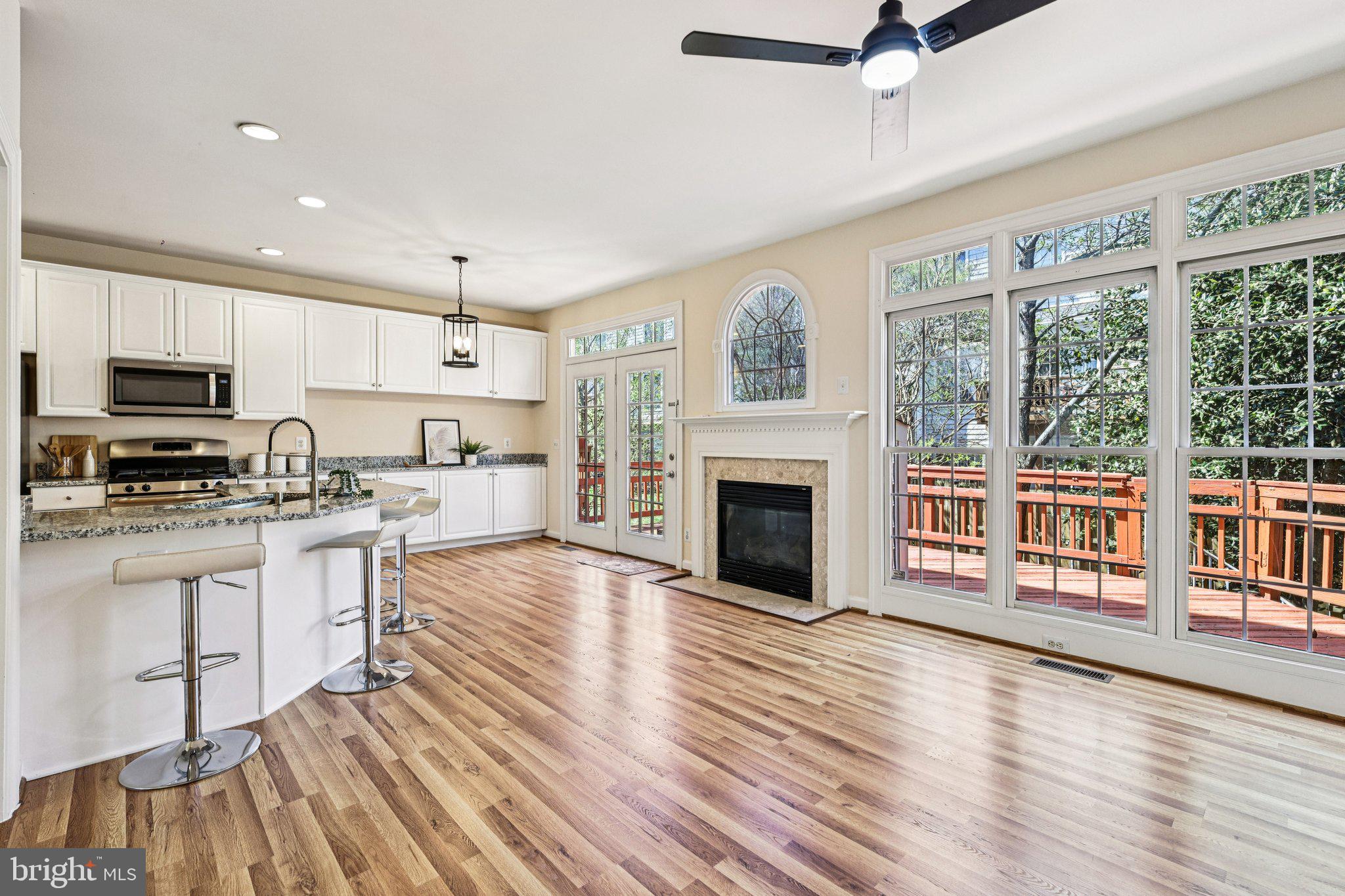 COUNTRY CREEK - Residential