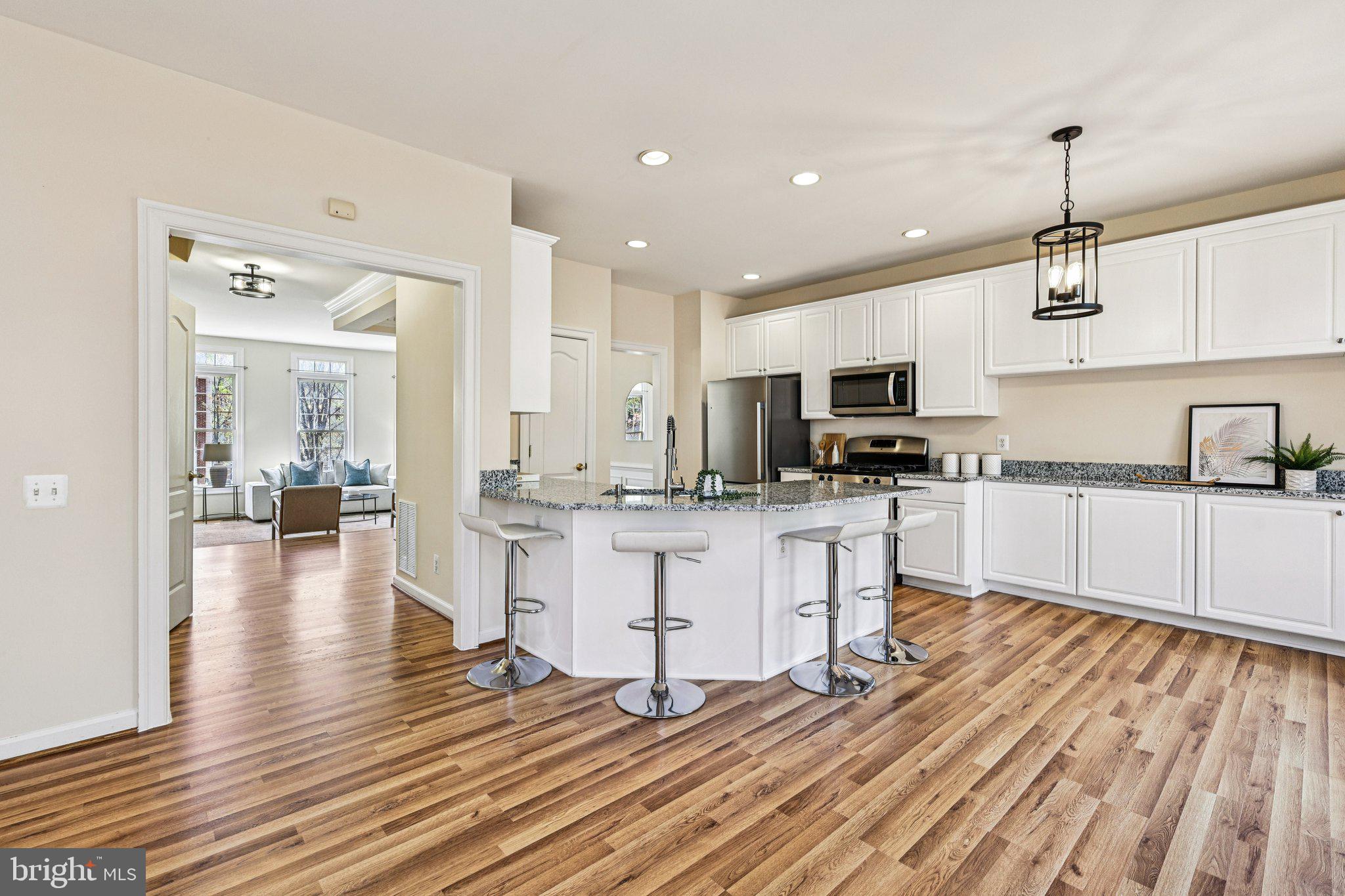 COUNTRY CREEK - Residential