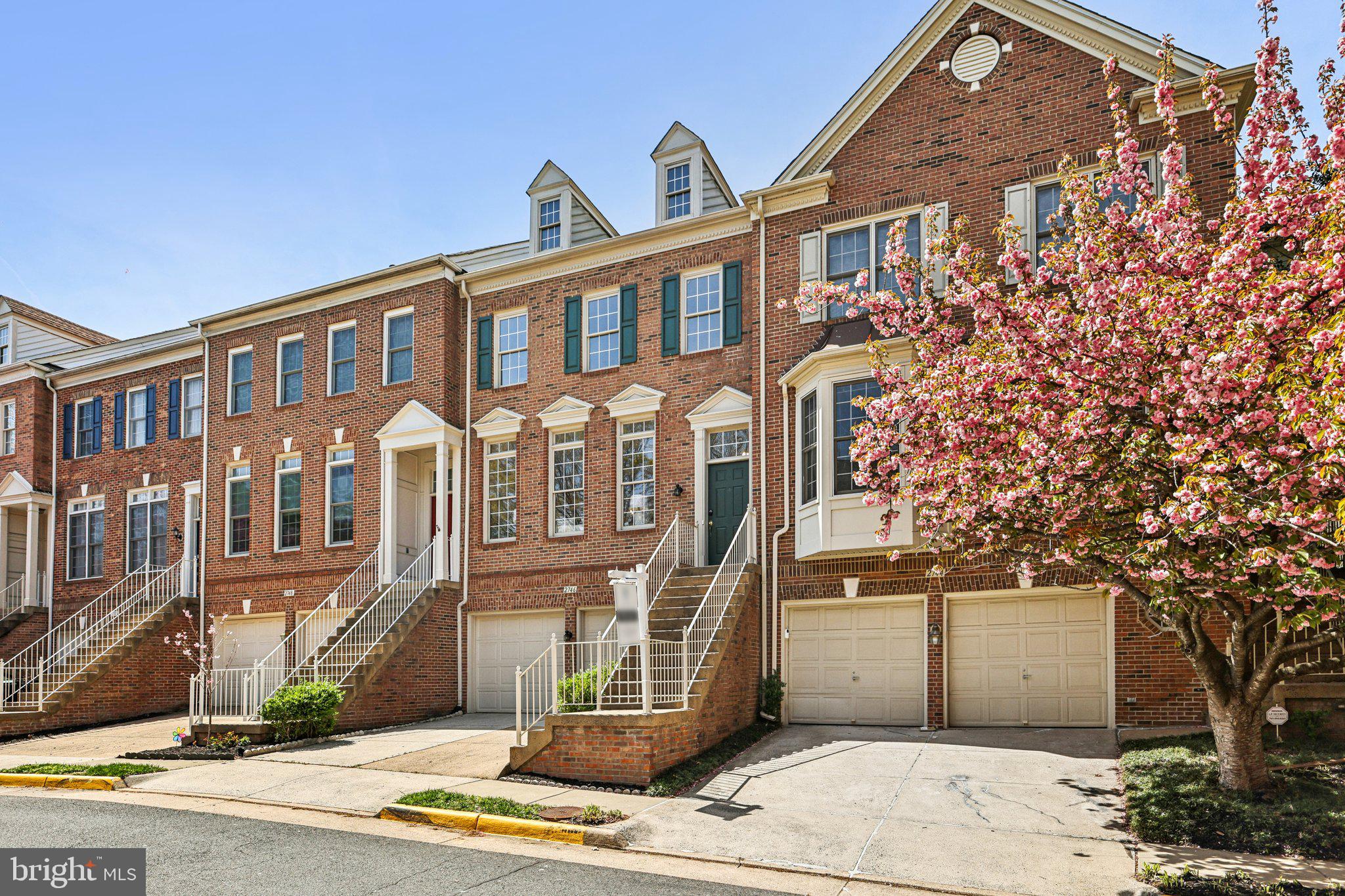 COUNTRY CREEK - Residential