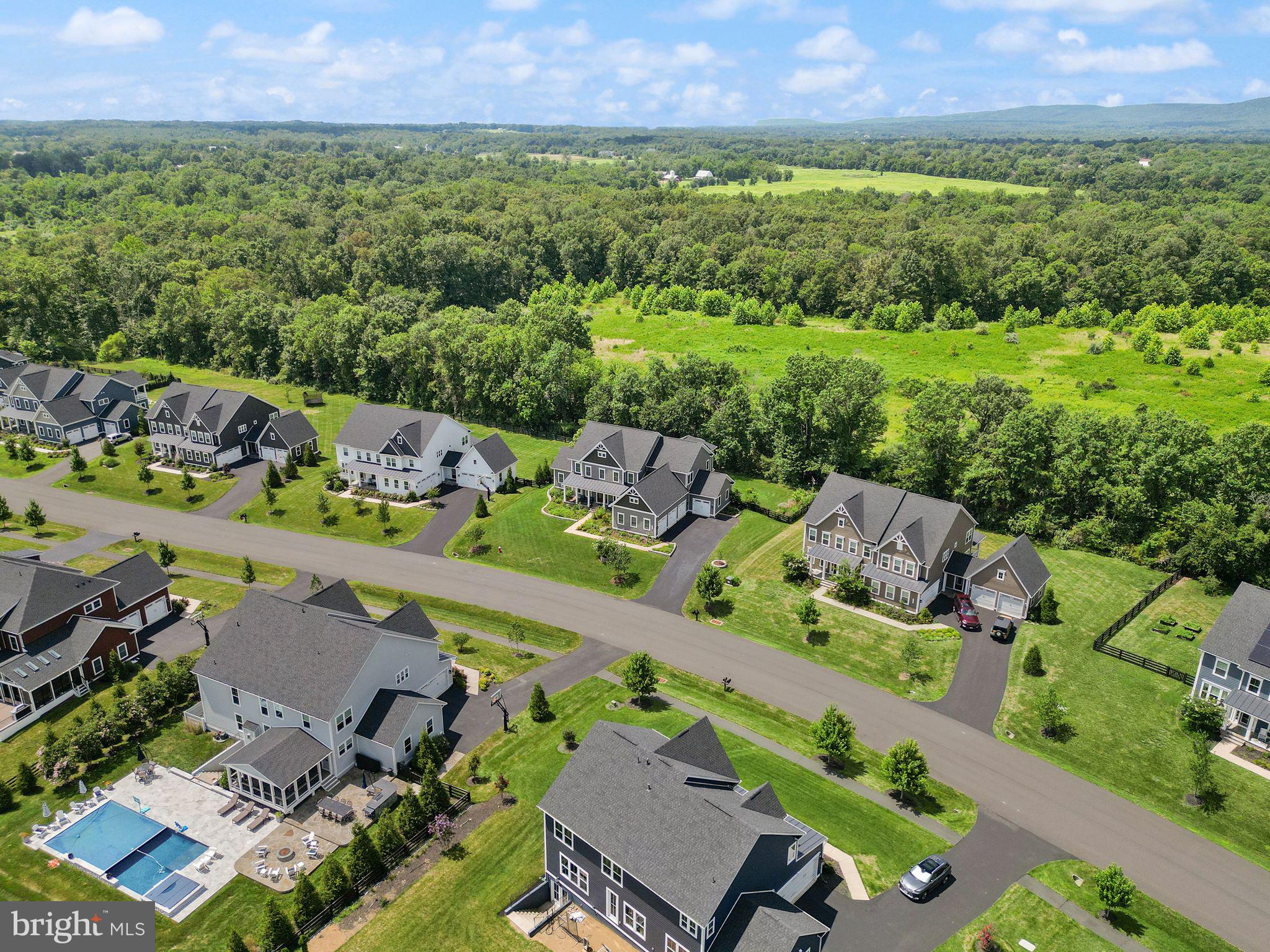 GREENS SOUTH AT WILLOWSF - Residential