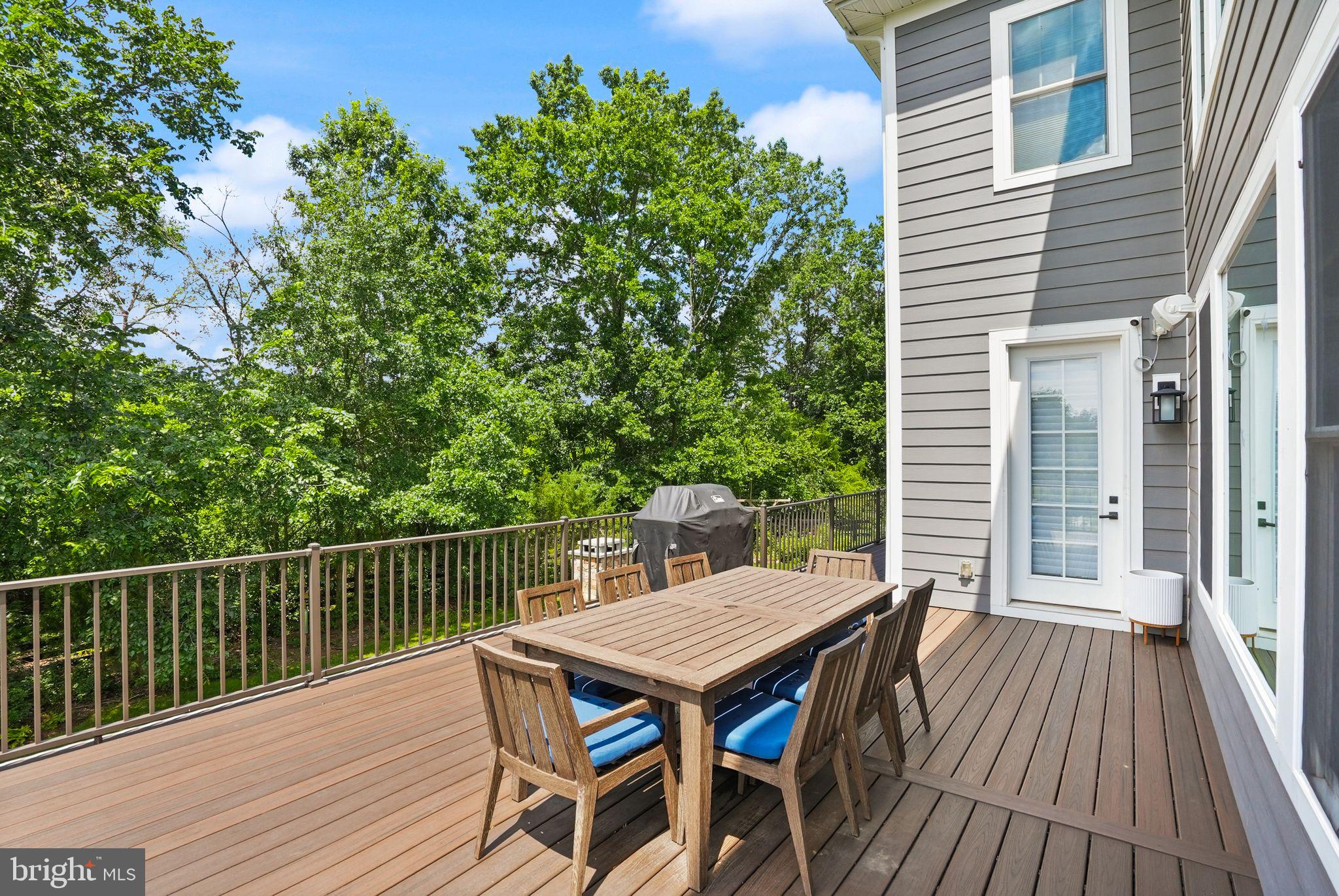 GREENS SOUTH AT WILLOWSF - Residential