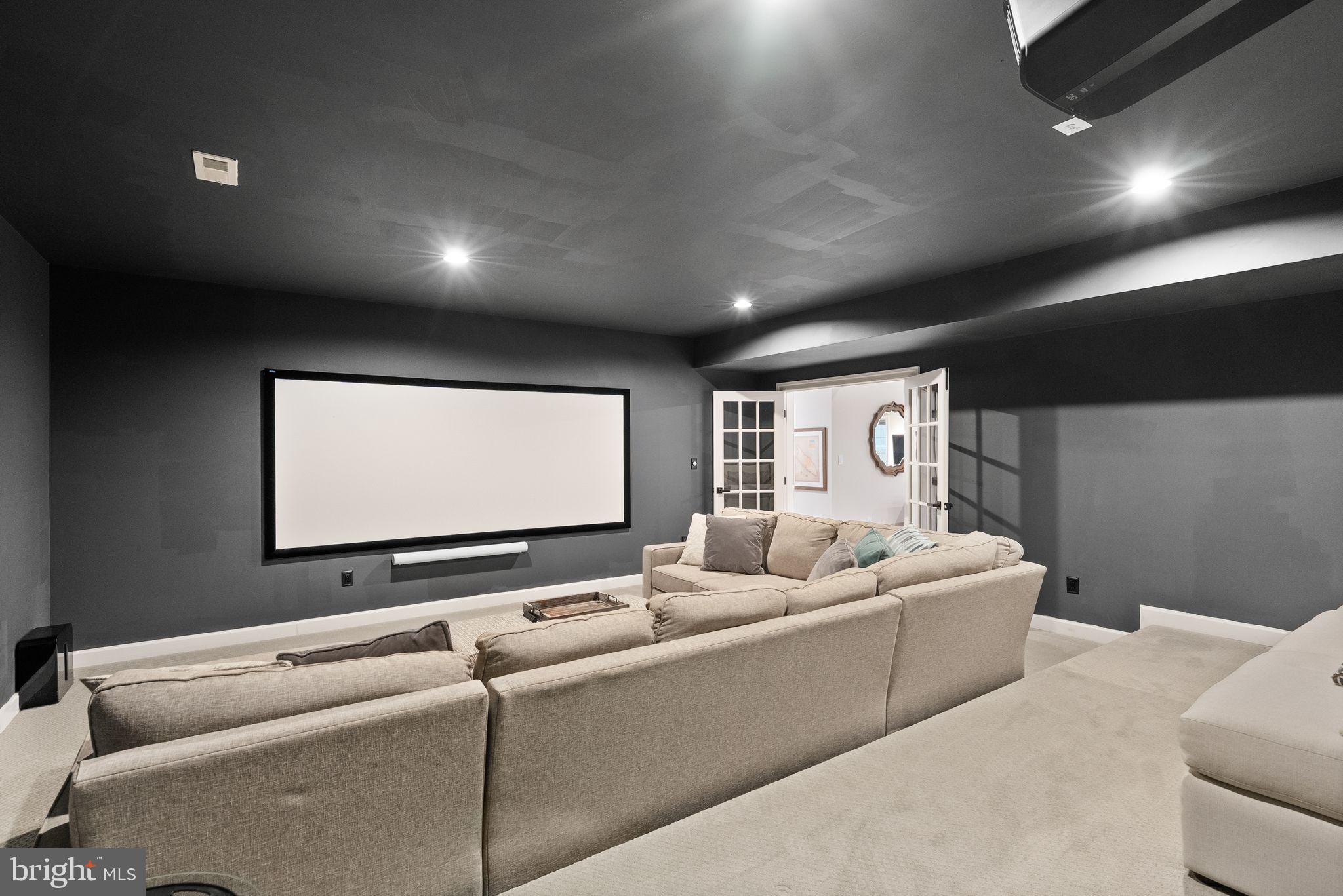 GREENS SOUTH AT WILLOWSF - Residential