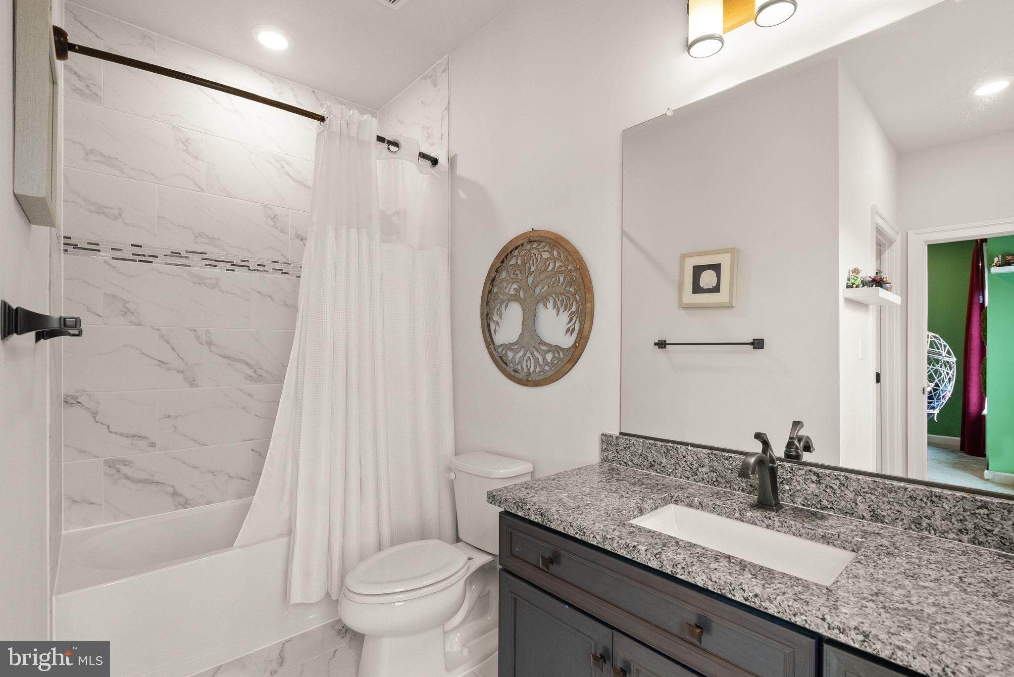 GREENS SOUTH AT WILLOWSF - Residential