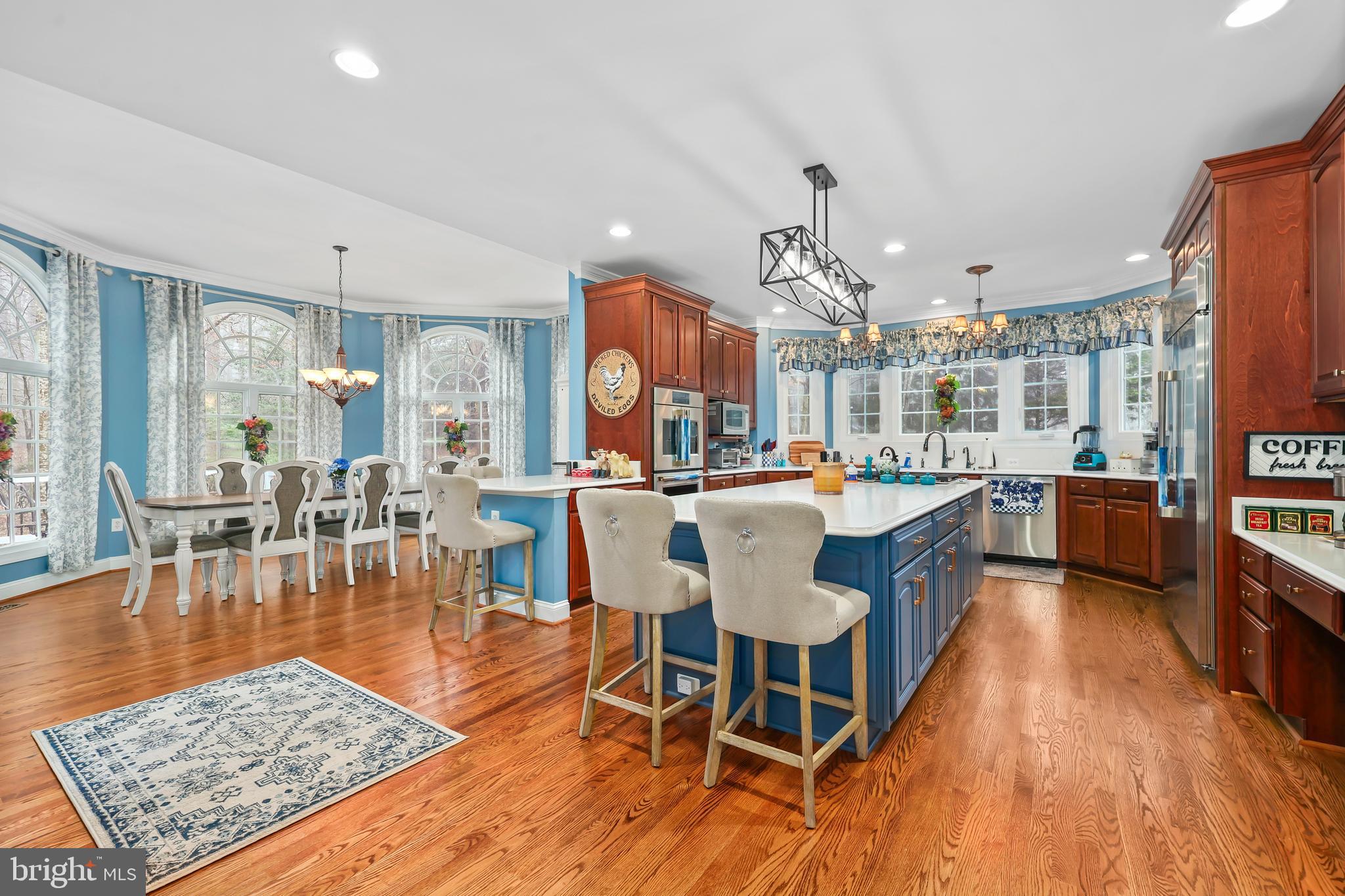 RIVER BEND - Residential