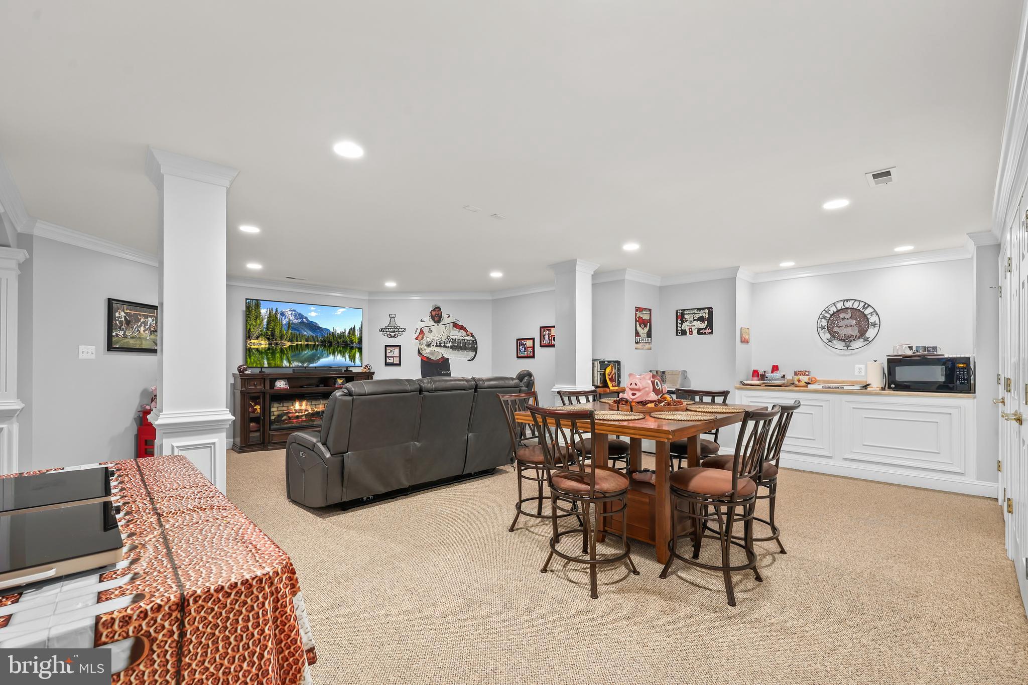 RIVER BEND - Residential