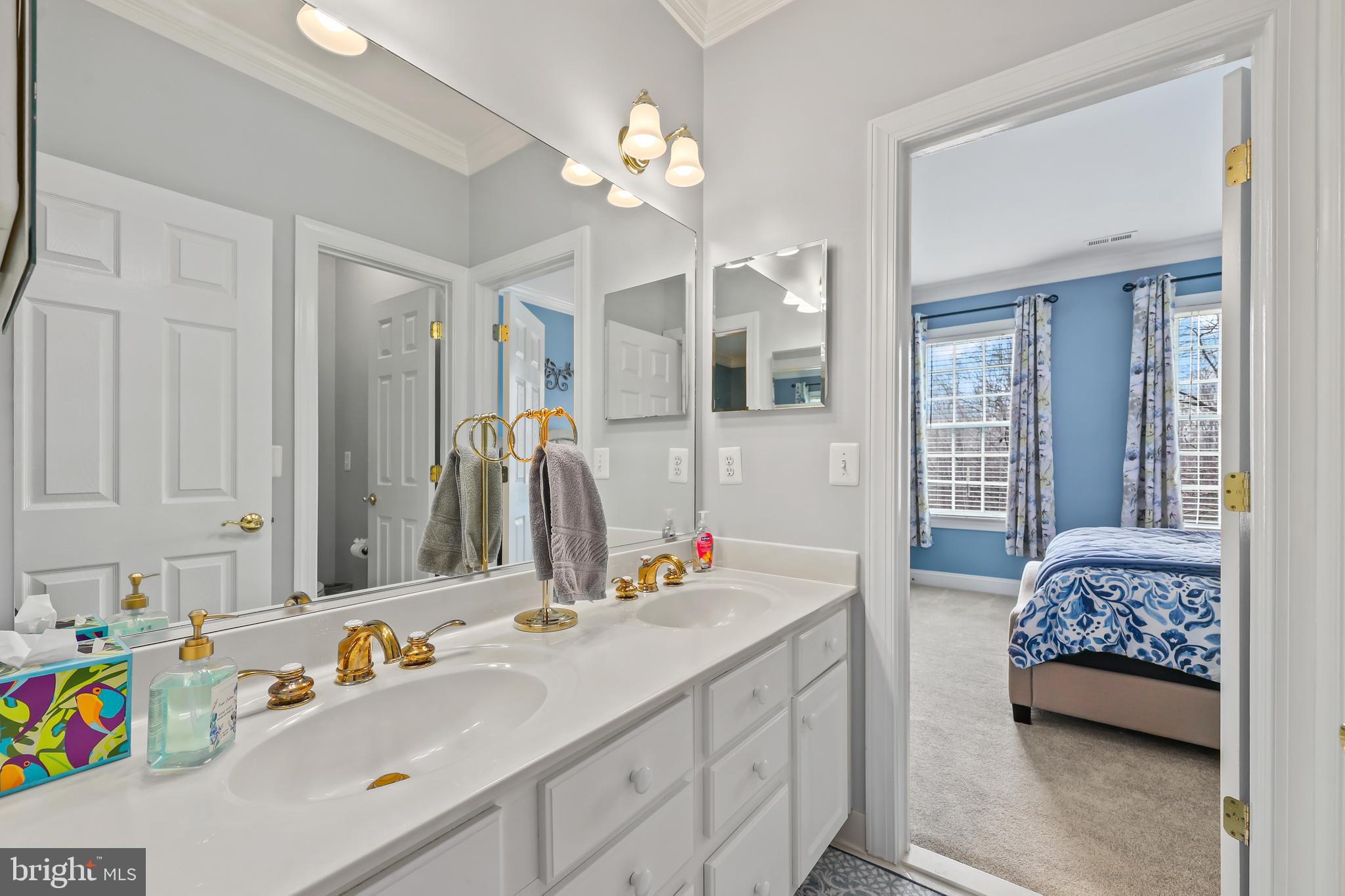 RIVER BEND - Residential