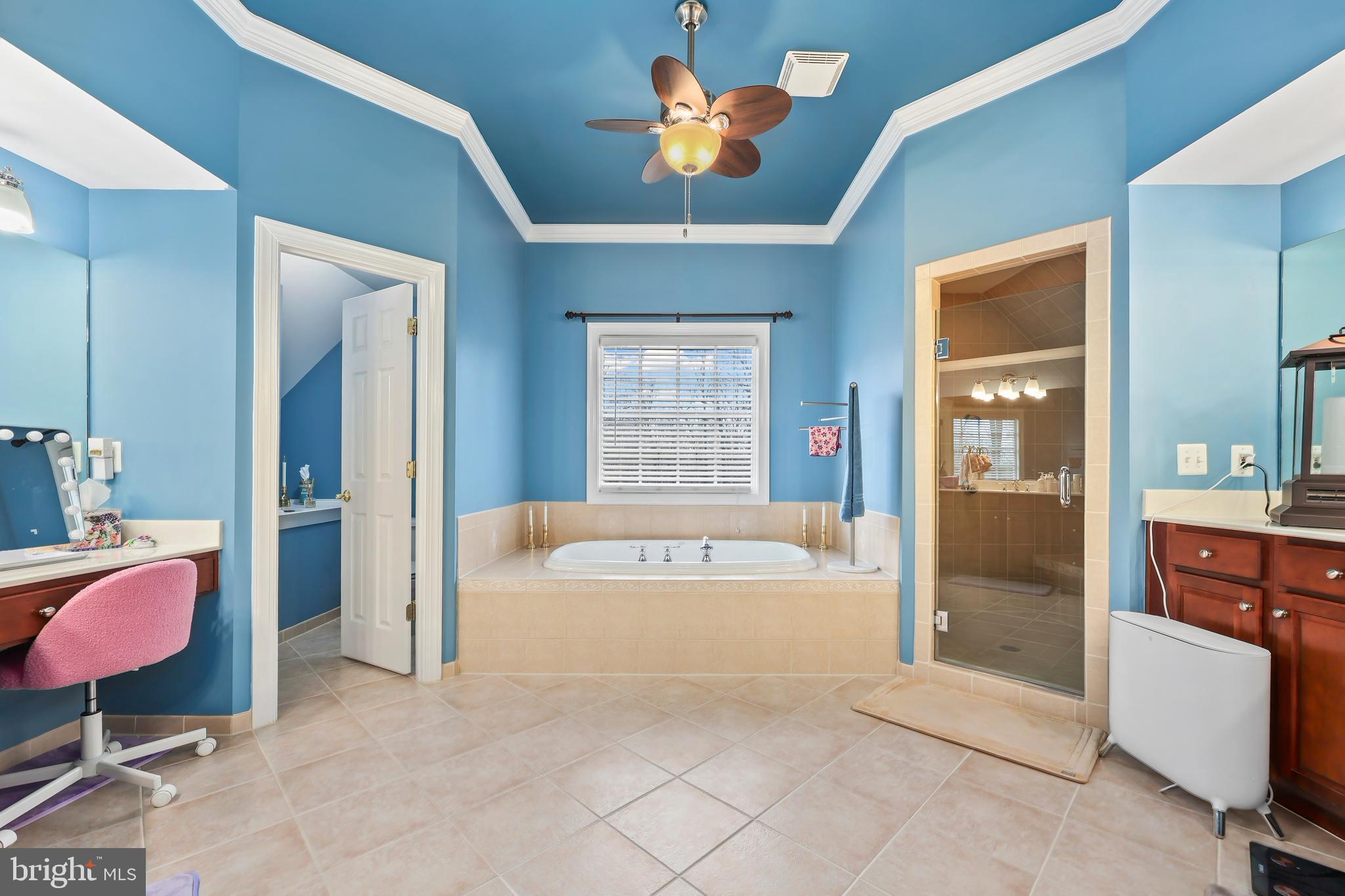 RIVER BEND - Residential