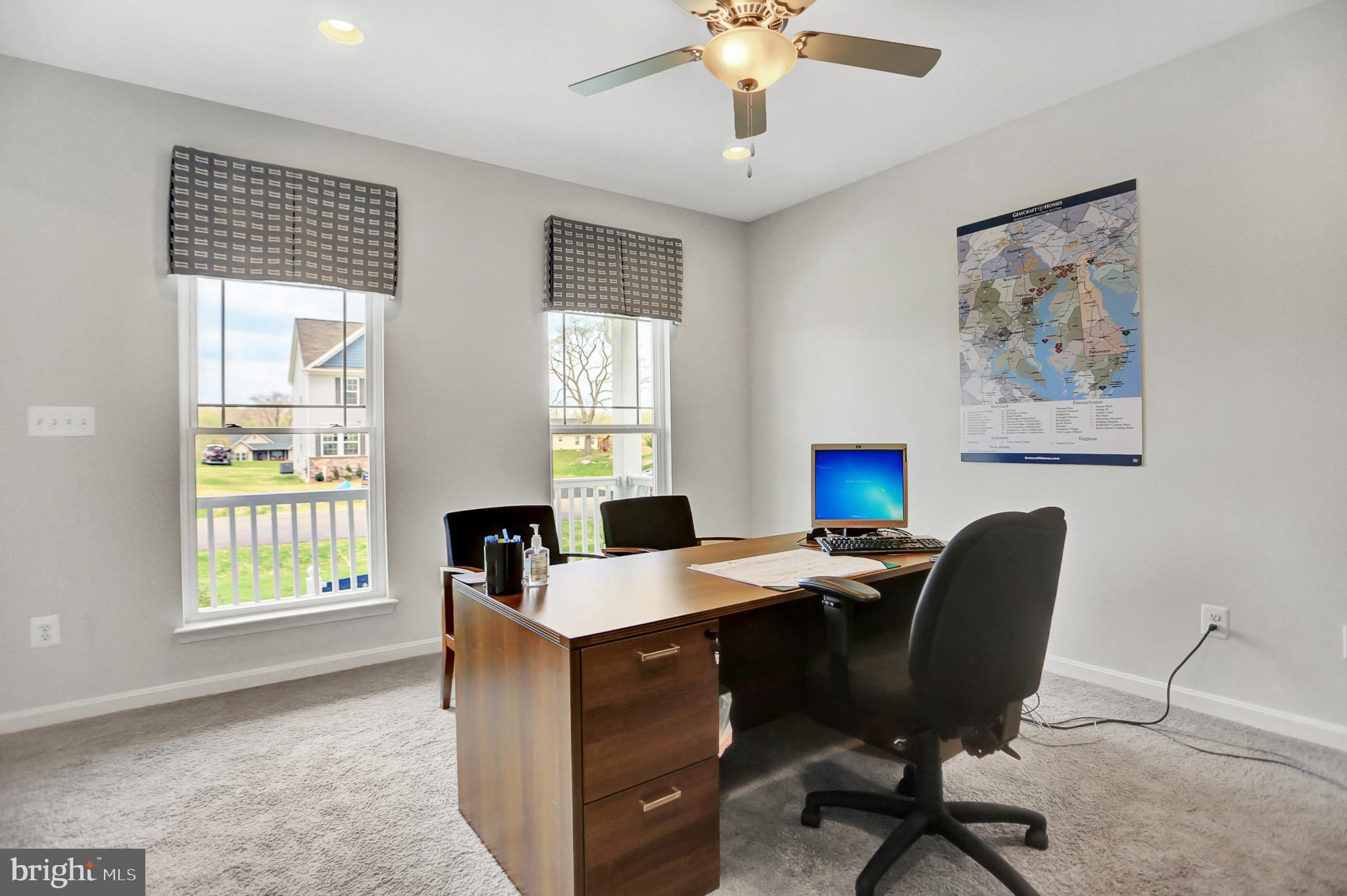 THE POINTE ON HAYSTACK - Residential