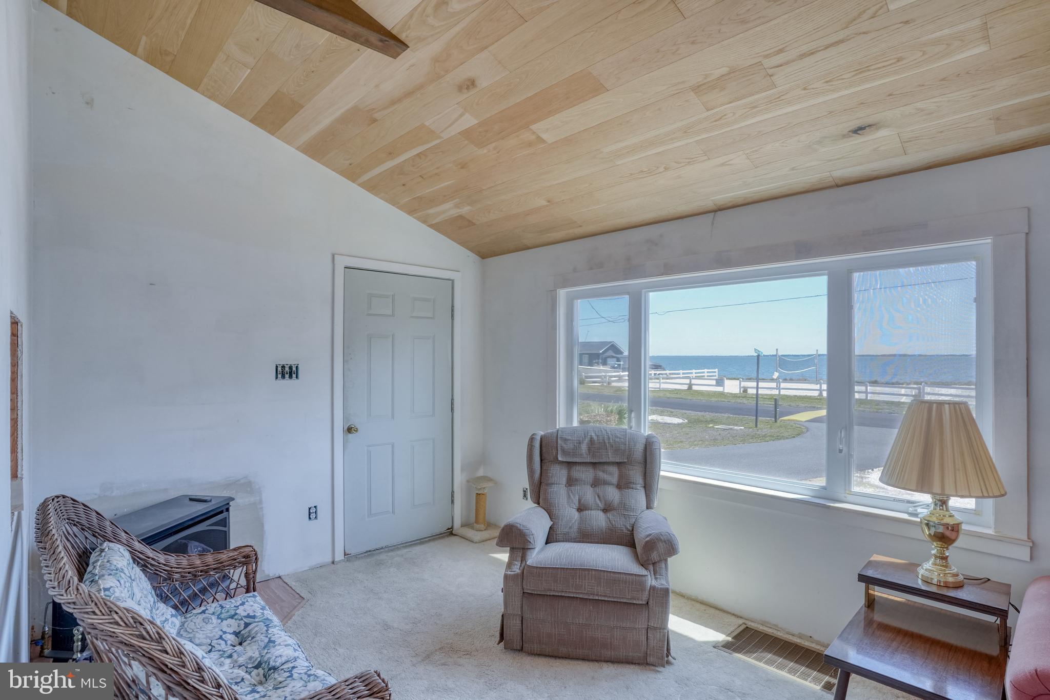 WHITE HOUSE BEACH - Residential