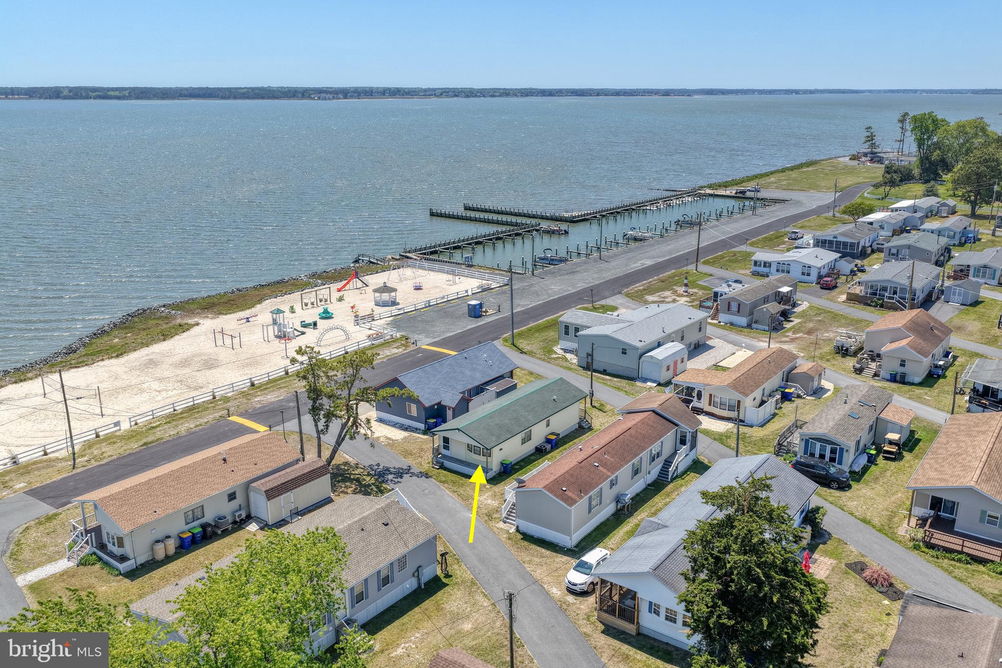 WHITE HOUSE BEACH - Residential