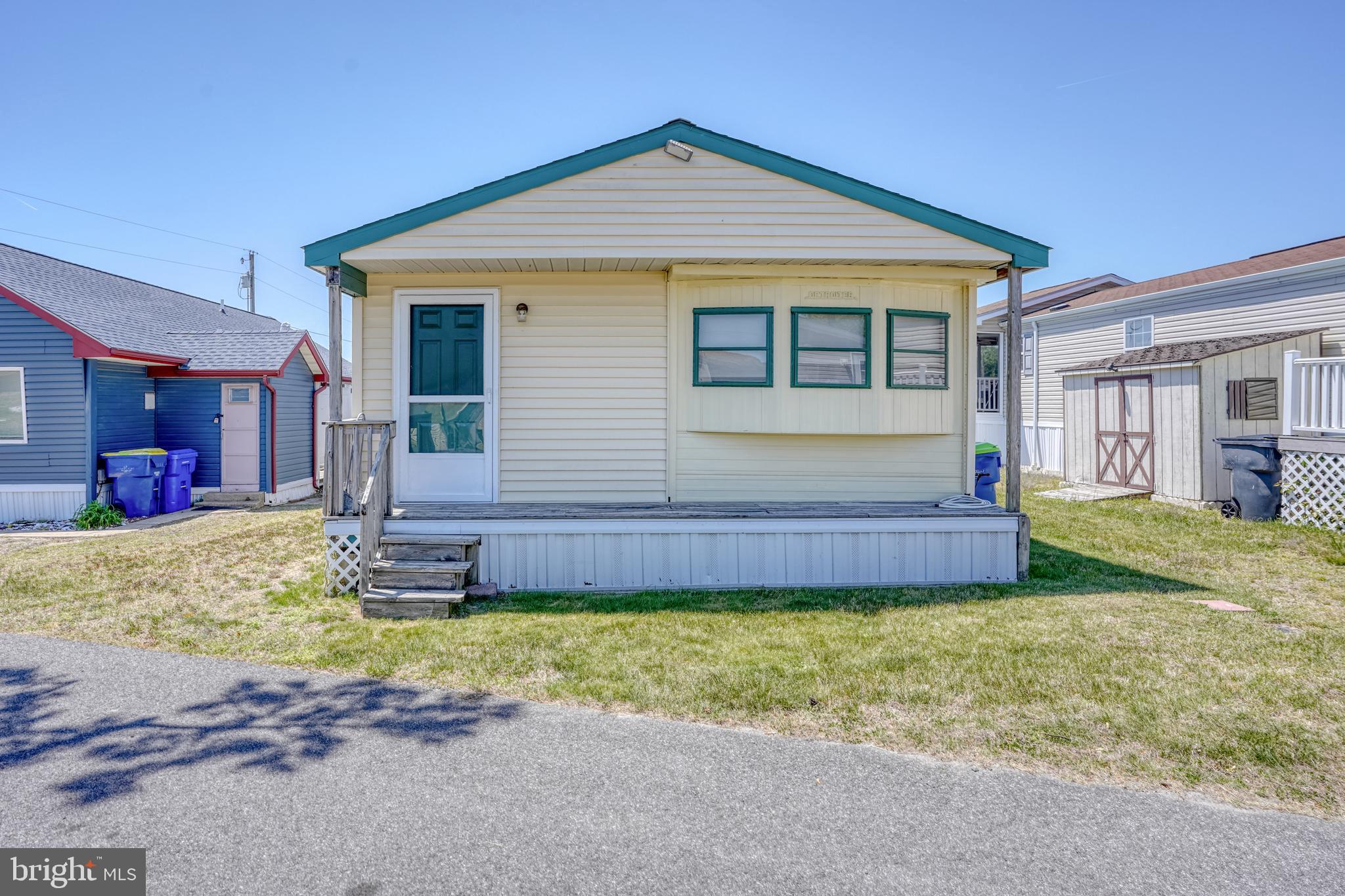 WHITE HOUSE BEACH - Residential