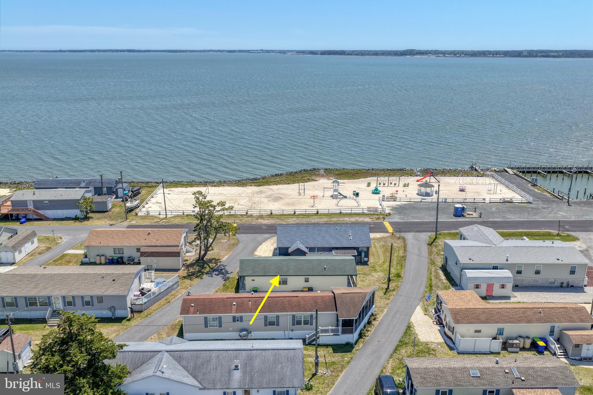 WHITE HOUSE BEACH - Residential