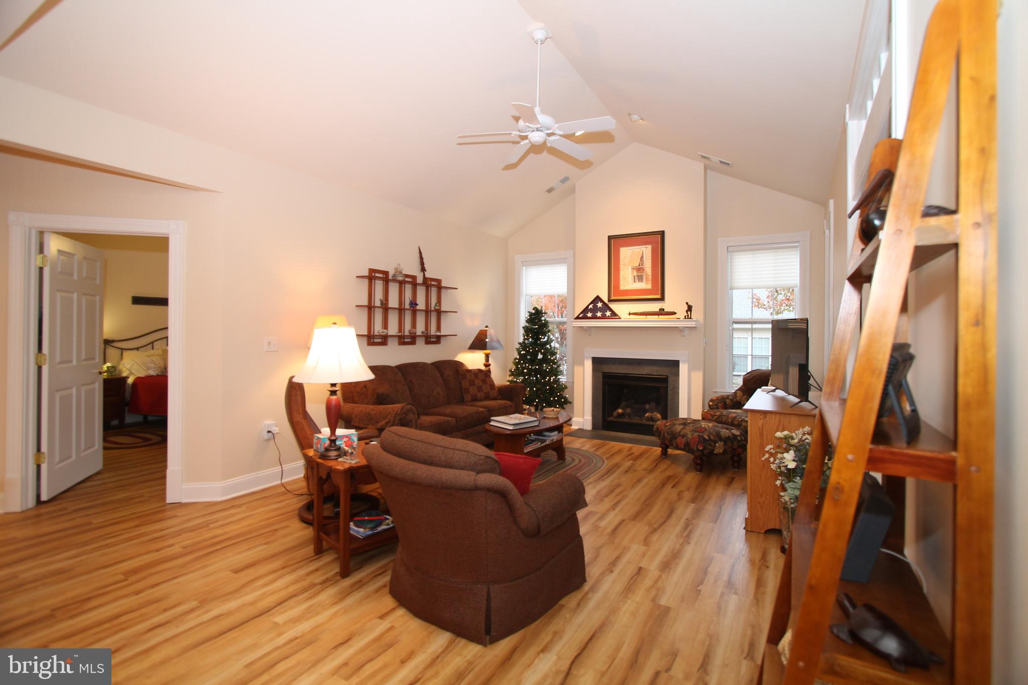 3221 SHELLERS BEND 818