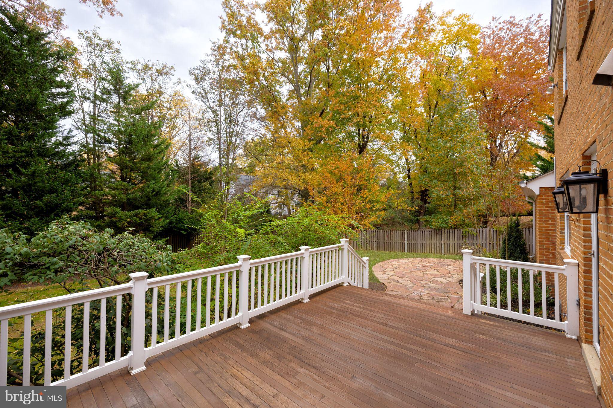 RIVER FALLS - Residential