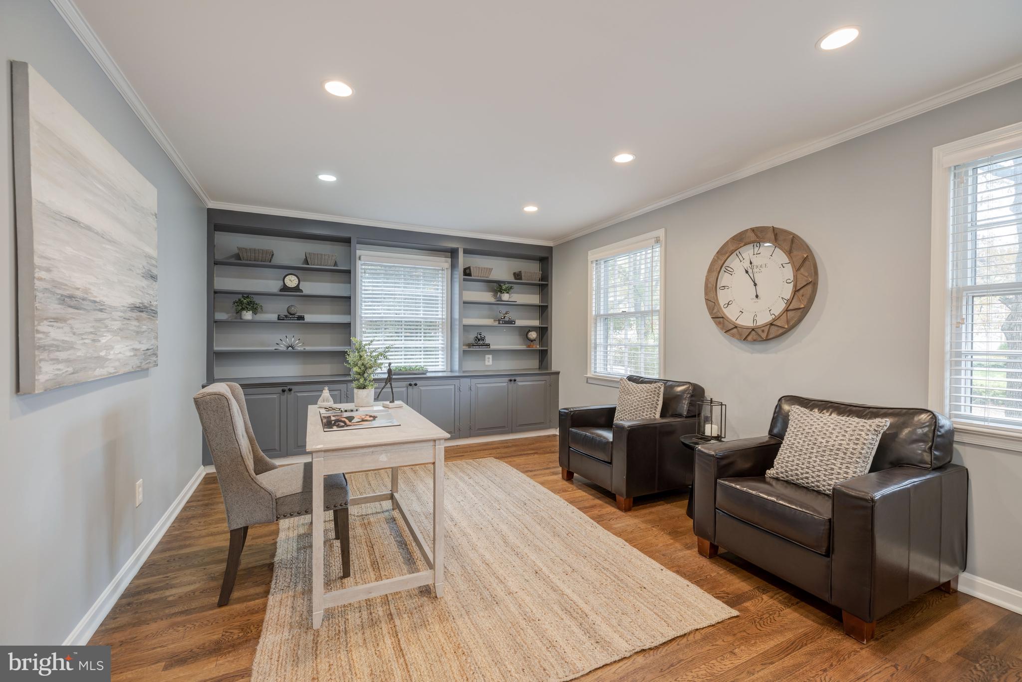 RIVER FALLS - Residential