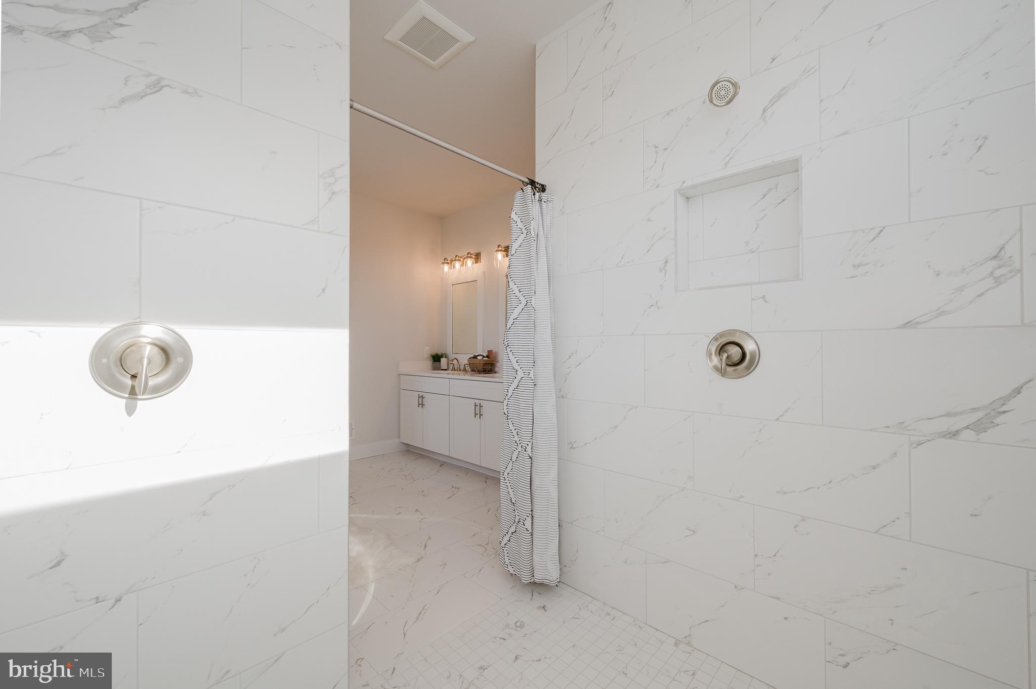 FREELAND - Residential