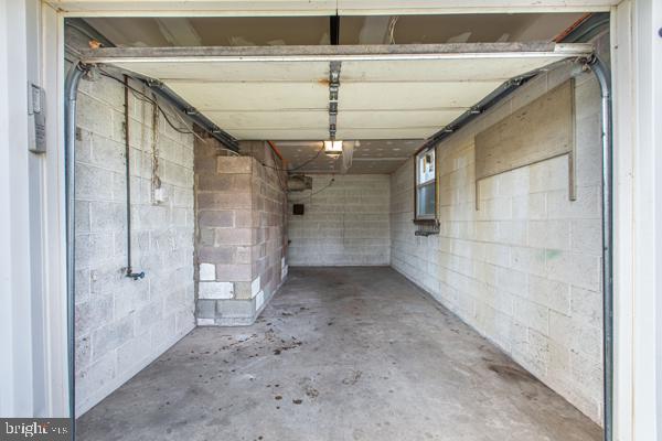 JUNE MEADOWS - Residential