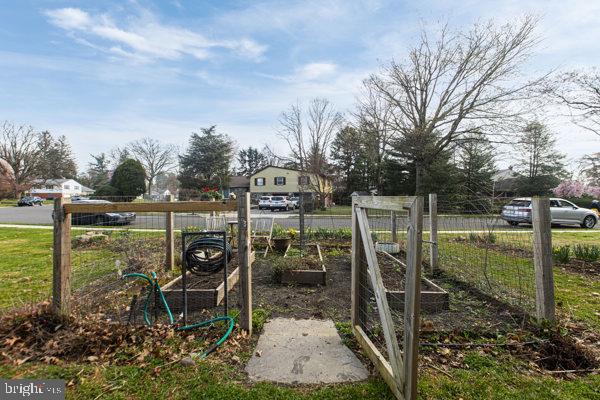 JUNE MEADOWS - Residential