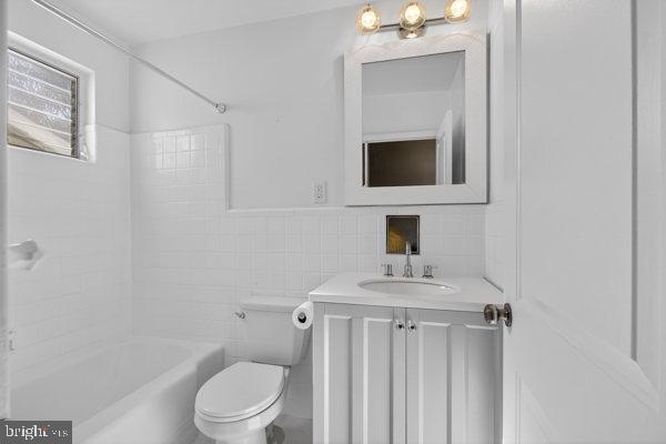 JUNE MEADOWS - Residential