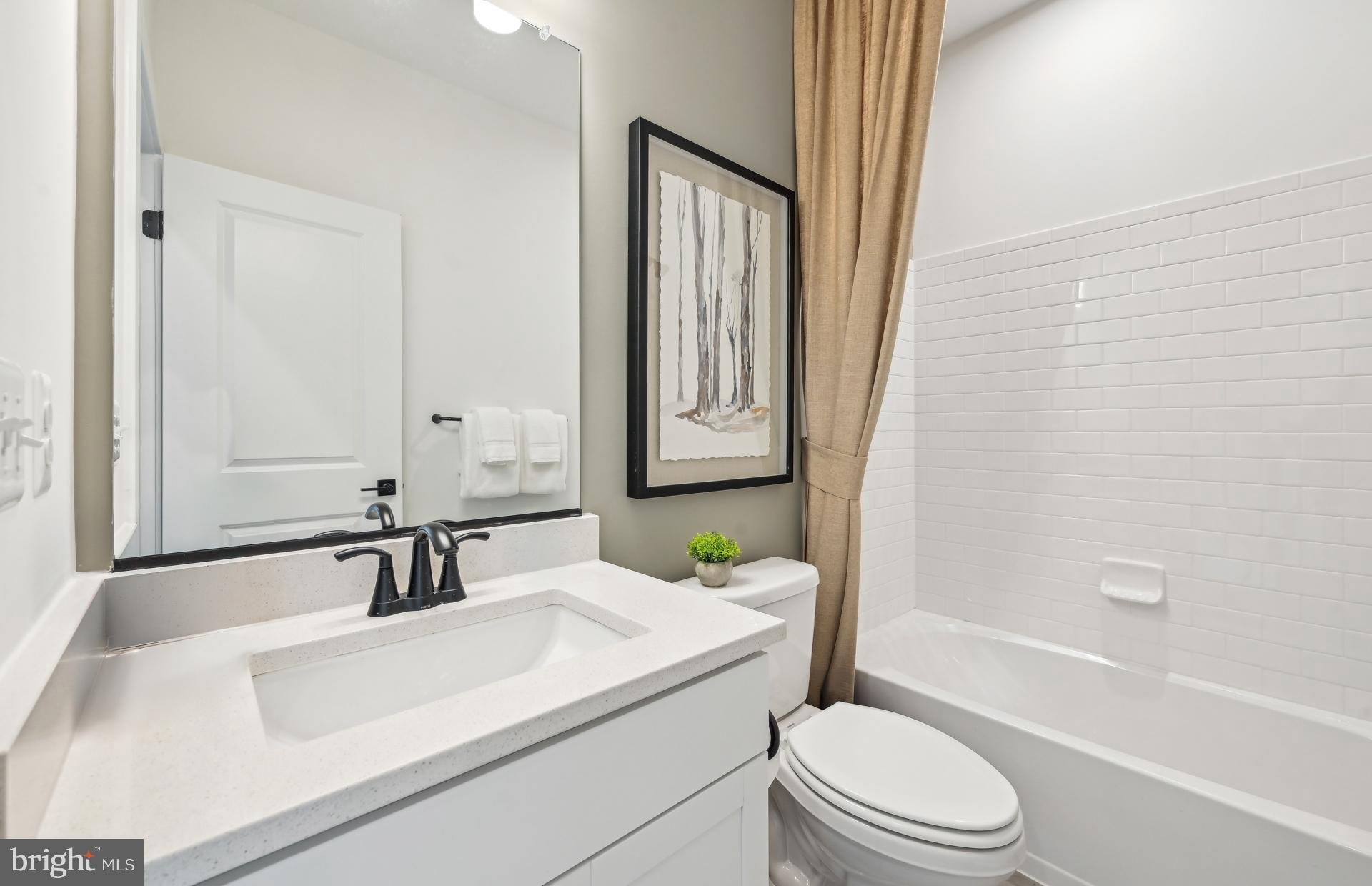 1512 BOTTLEBRUSH LANE