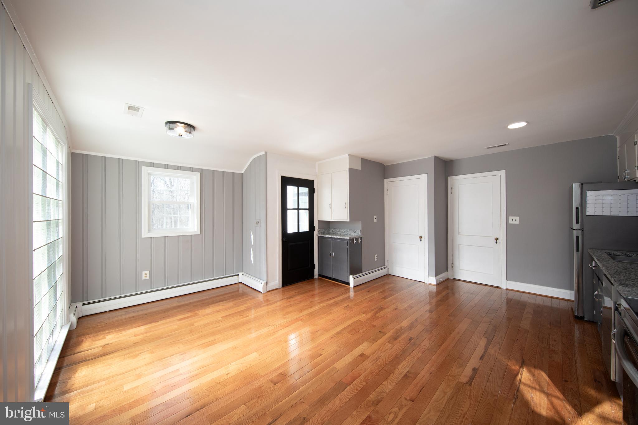 ROCK SPRING PARK - Residential