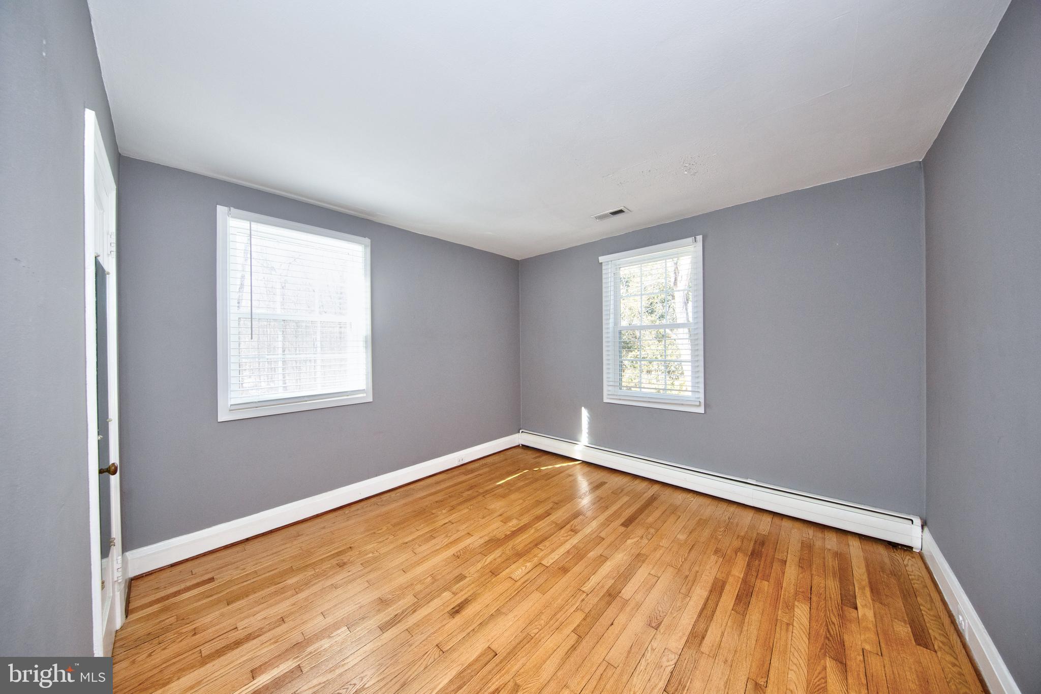 ROCK SPRING PARK - Residential