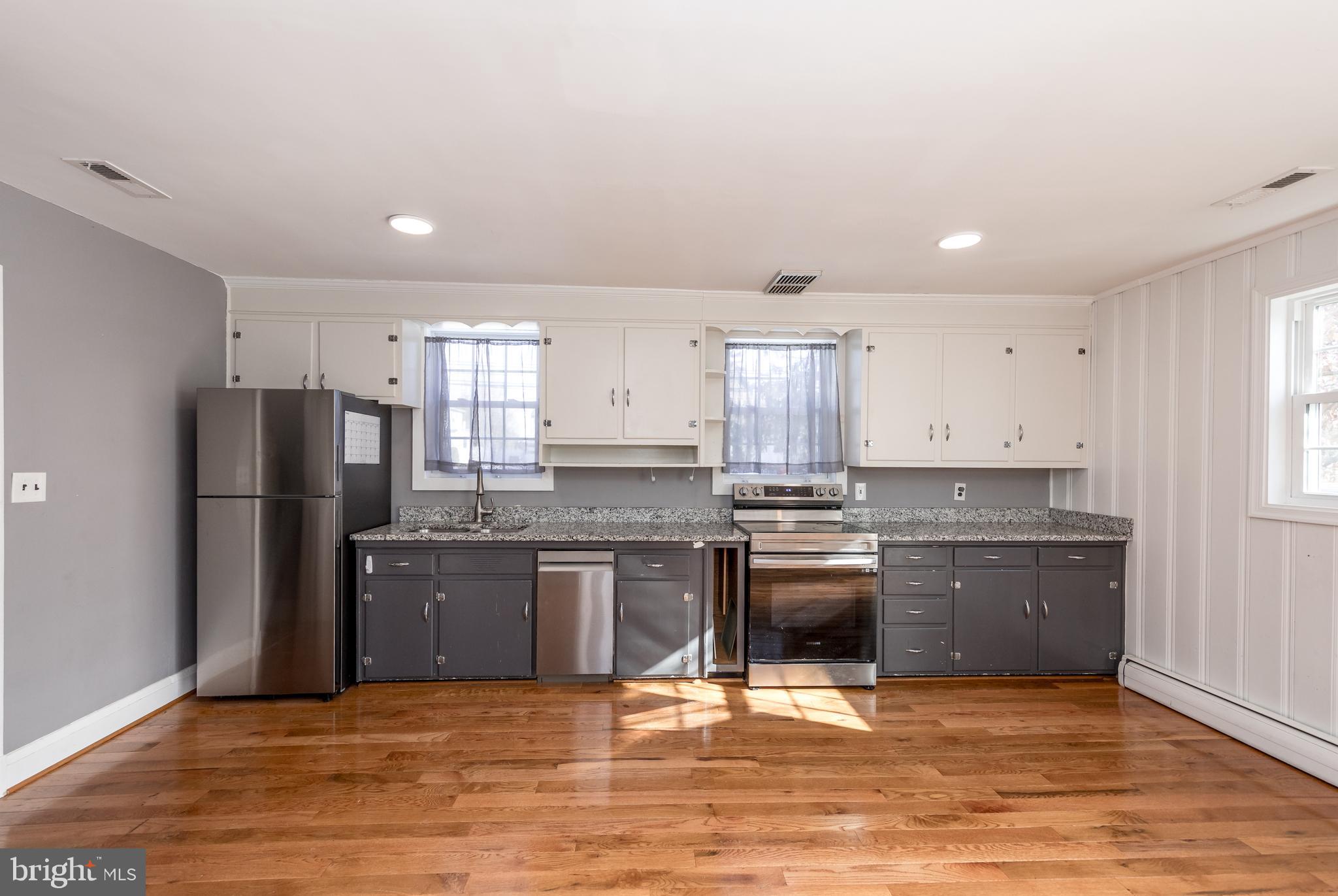 ROCK SPRING PARK - Residential