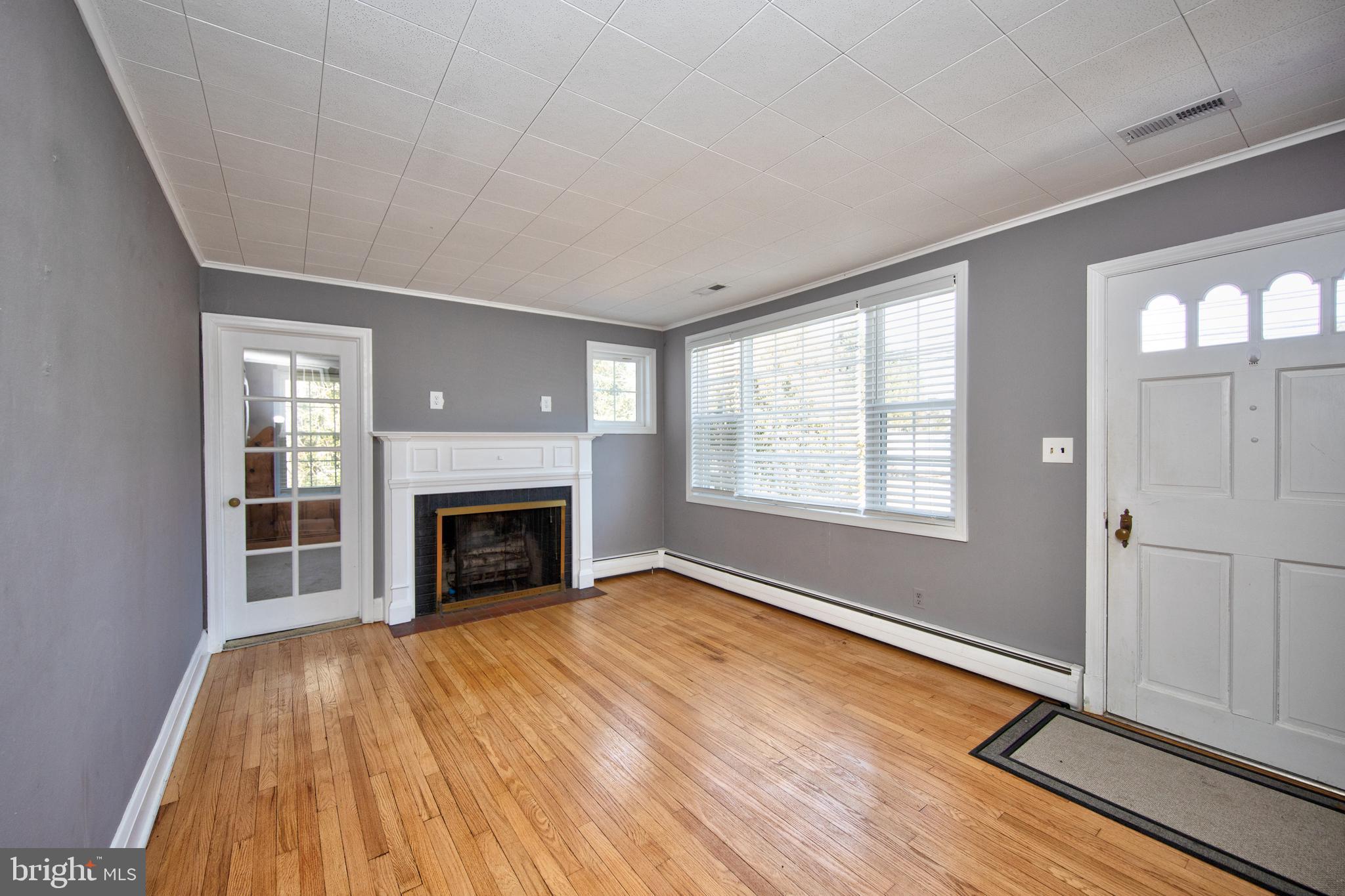 ROCK SPRING PARK - Residential