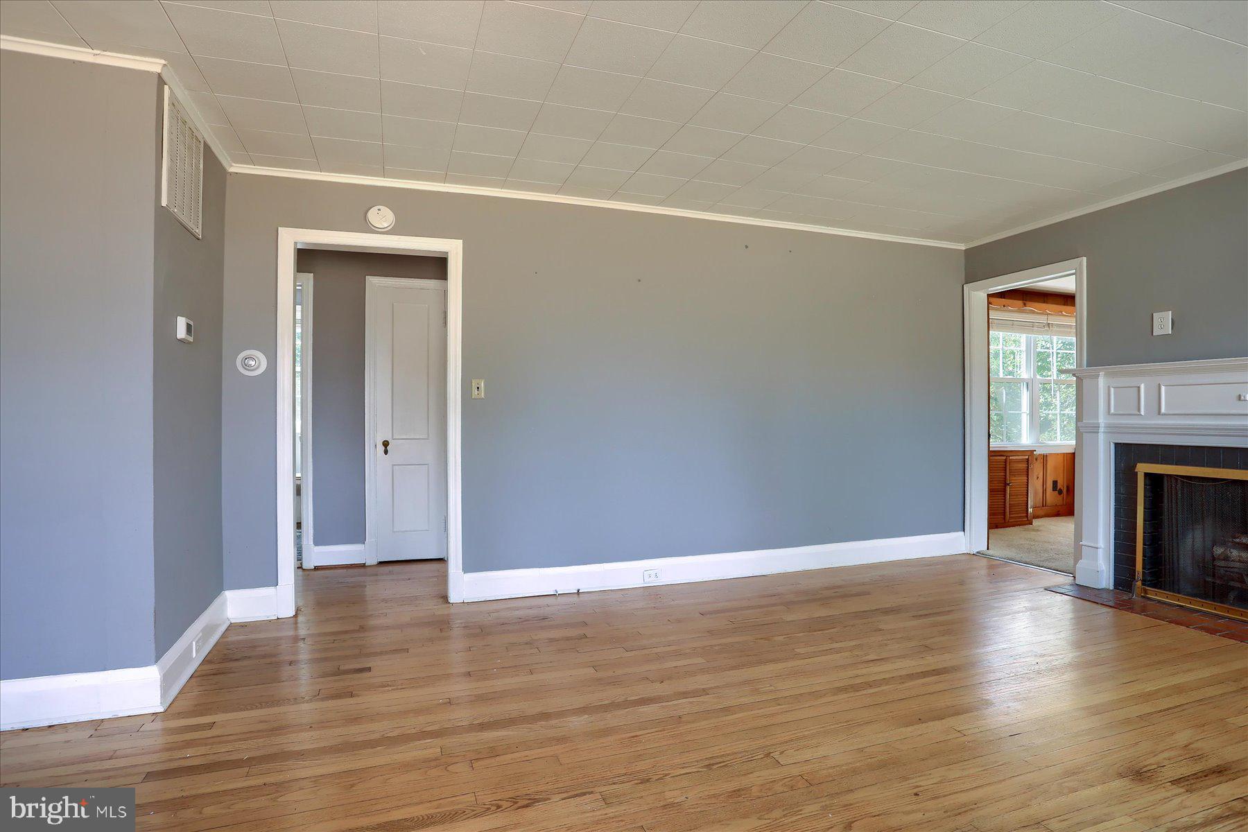 914 ROCK SPRING ROAD
