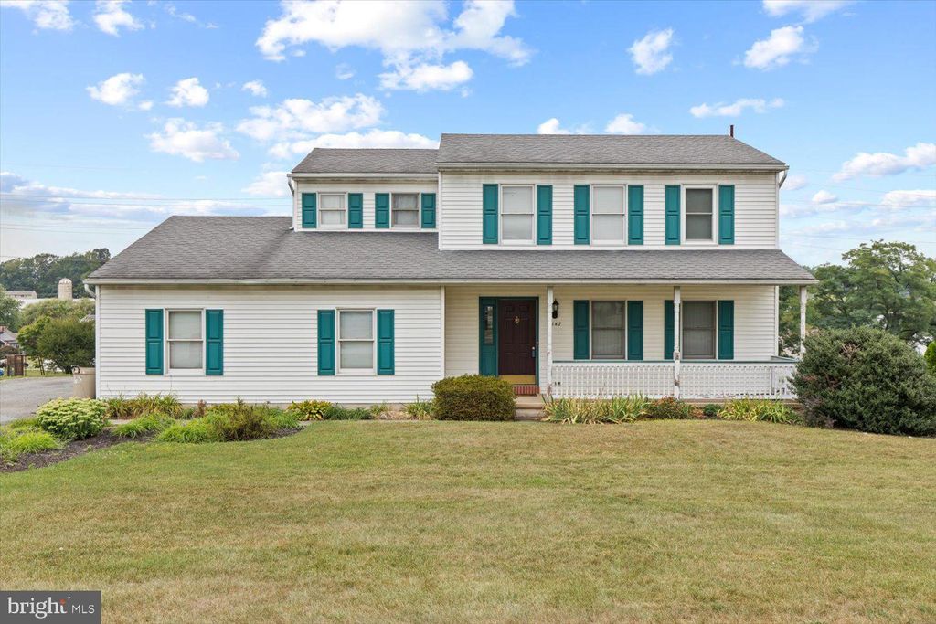 Photo of 2147 SHERI LN, MOUNT JOY, PA 17552 (MLS # PALA2039976)
