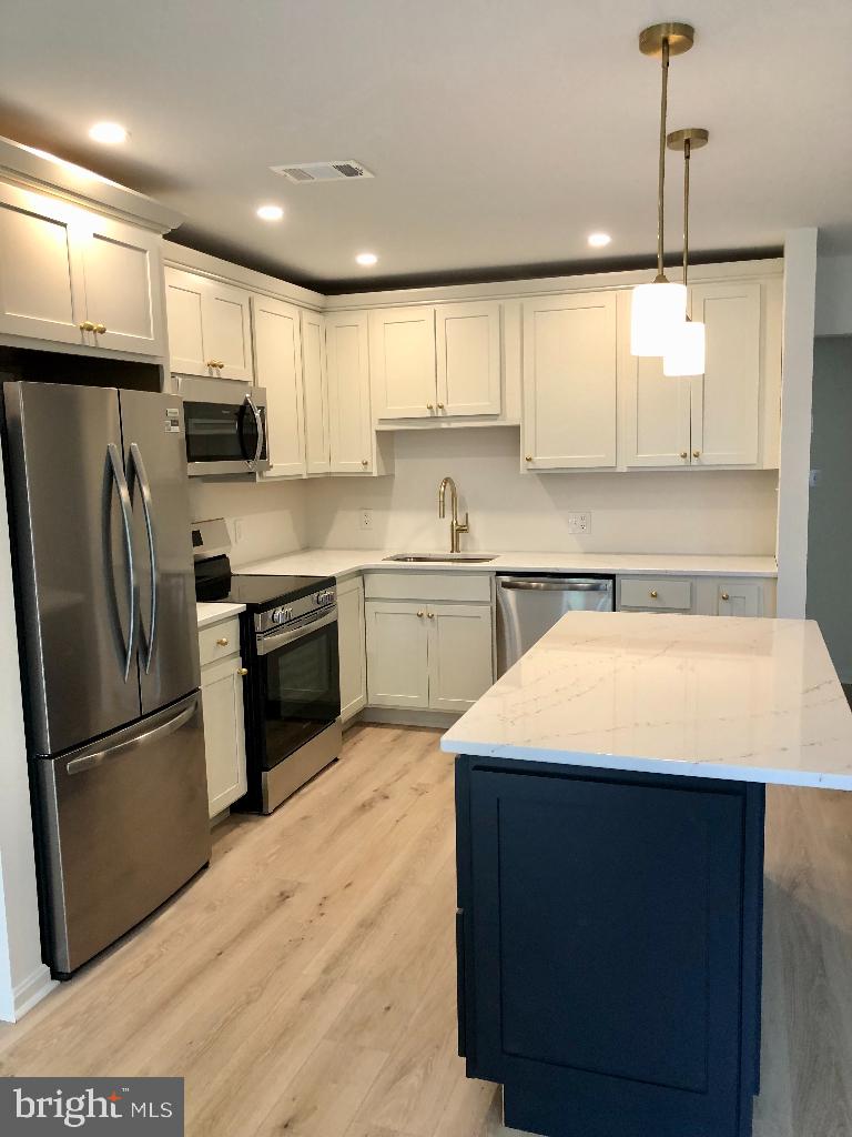 HERITAGE HARBOUR - Residential