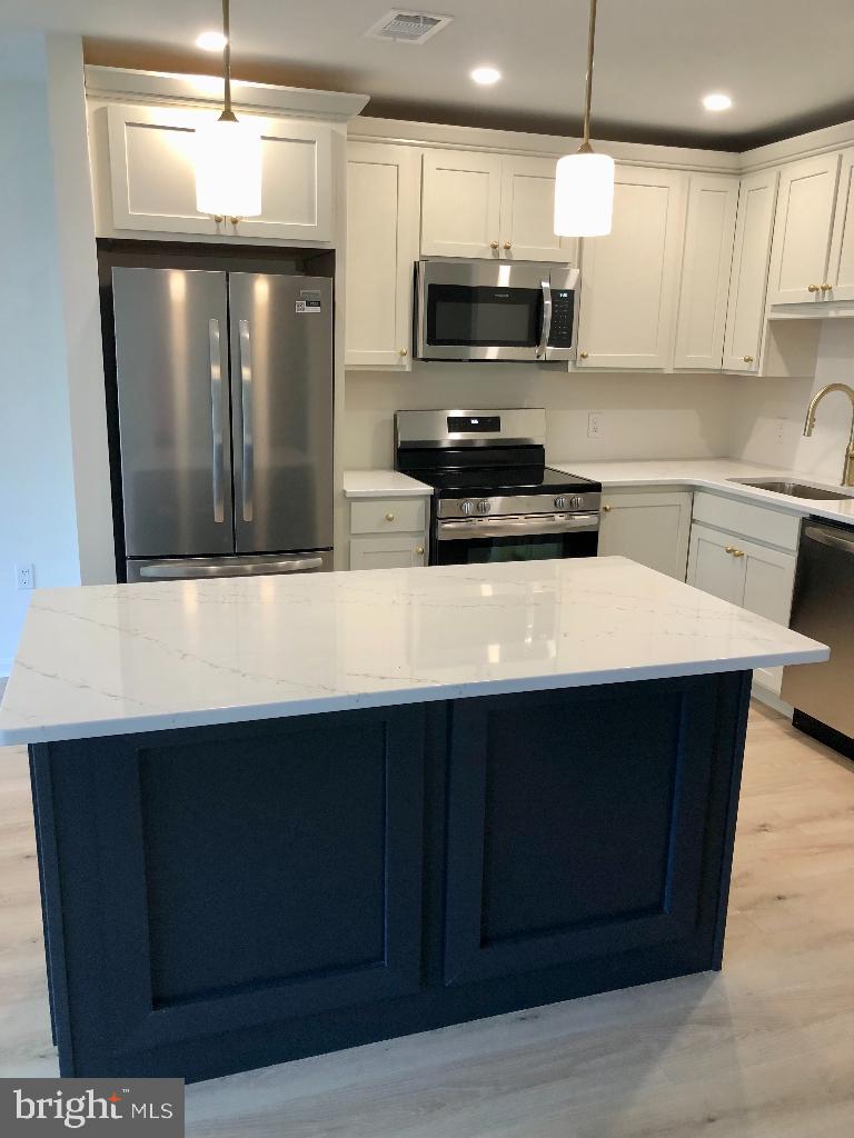 HERITAGE HARBOUR - Residential