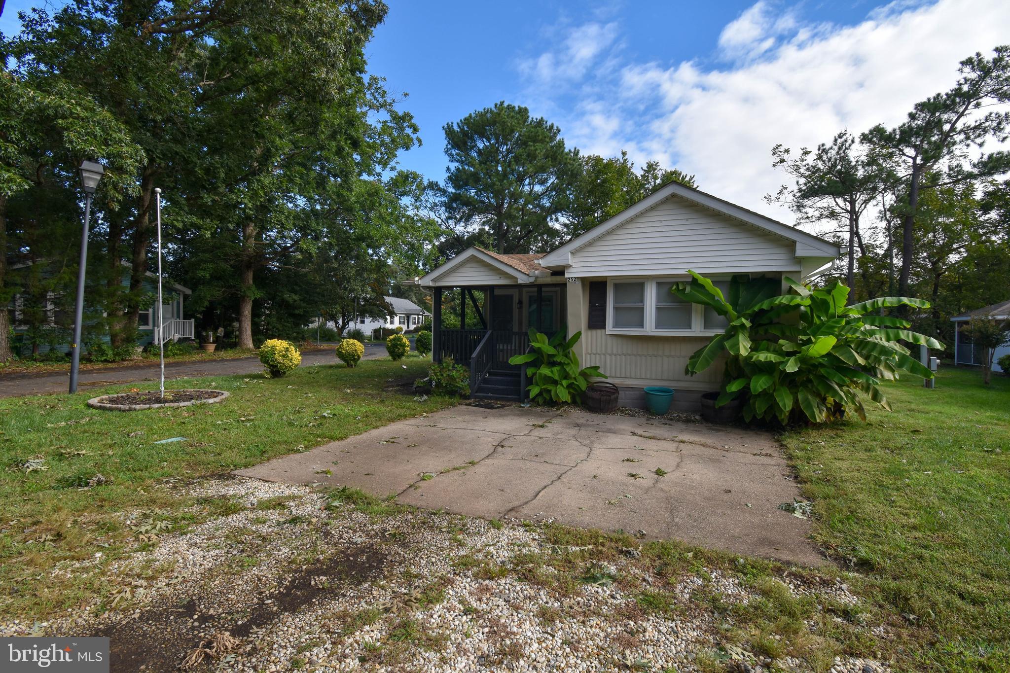 36325 E ESTATE DRIVE