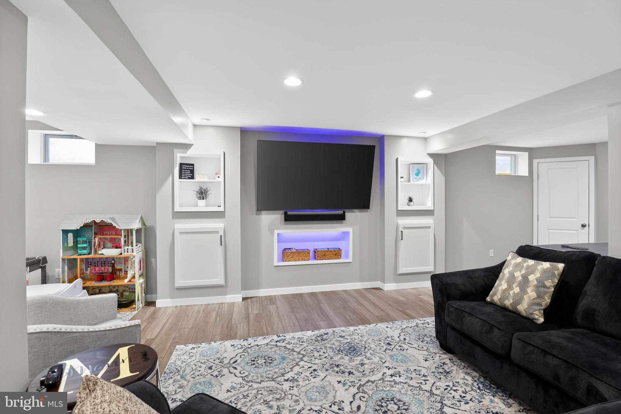 BLUE BELL ESTATES - Residential