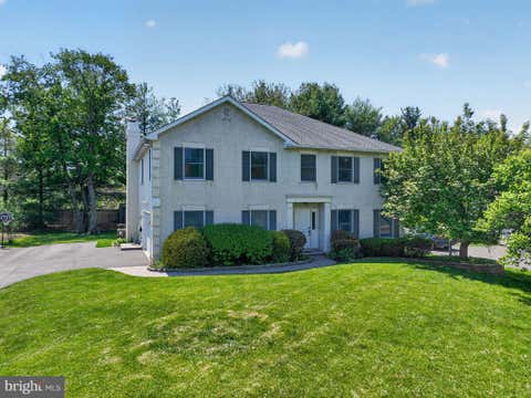 Homes For Sale - 1604 Winchester Drive<br/> Montgomery County, BLUE BELL, PA 19422