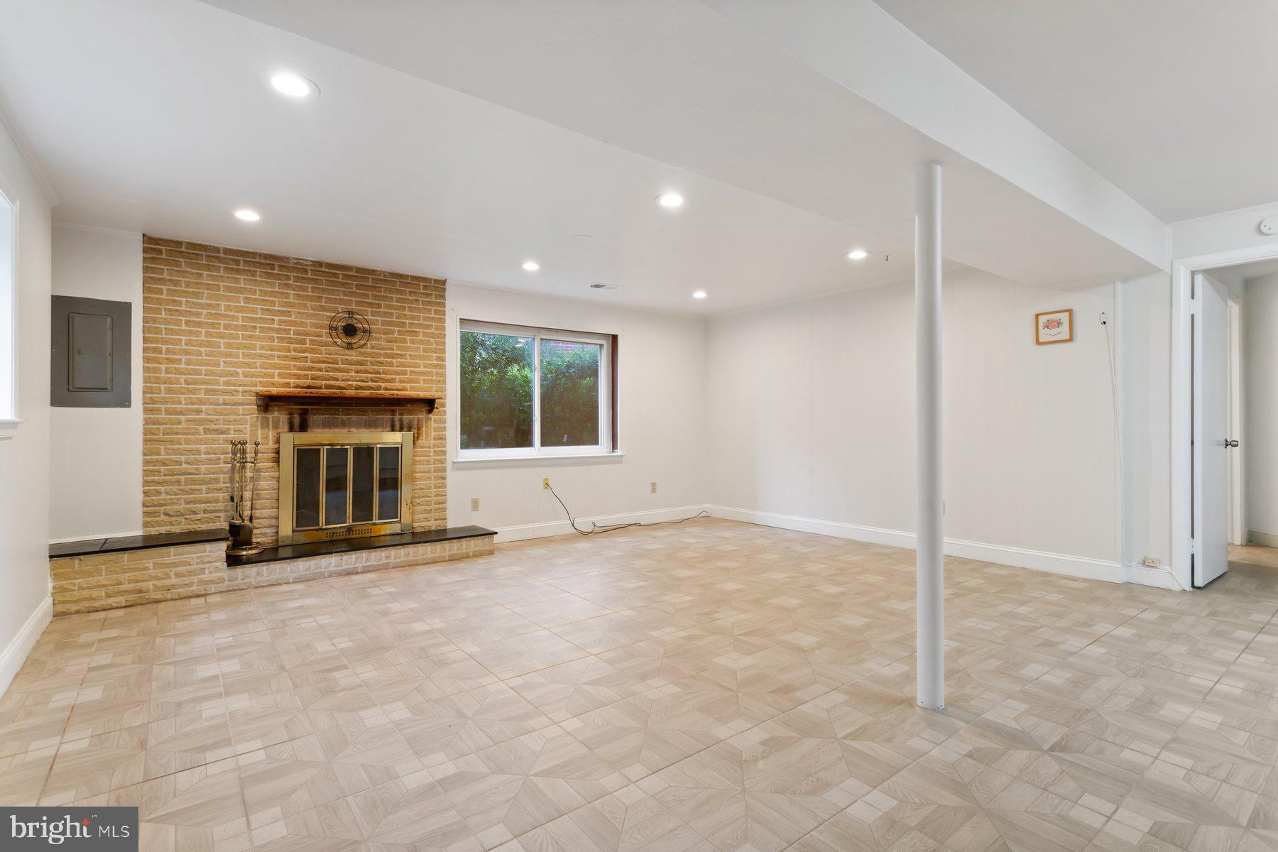 CONNECTICUT AVENUE ESTATES - Residential