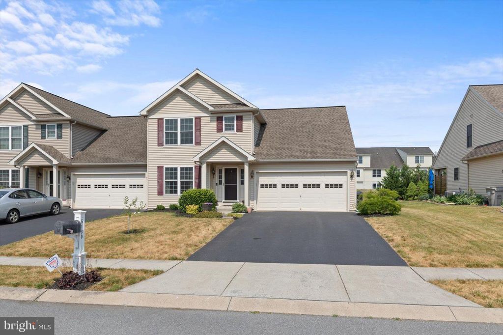 Photo of 5130 SUMMERFIELD, MOUNT JOY, PA 17552 (MLS # PALA2036484)