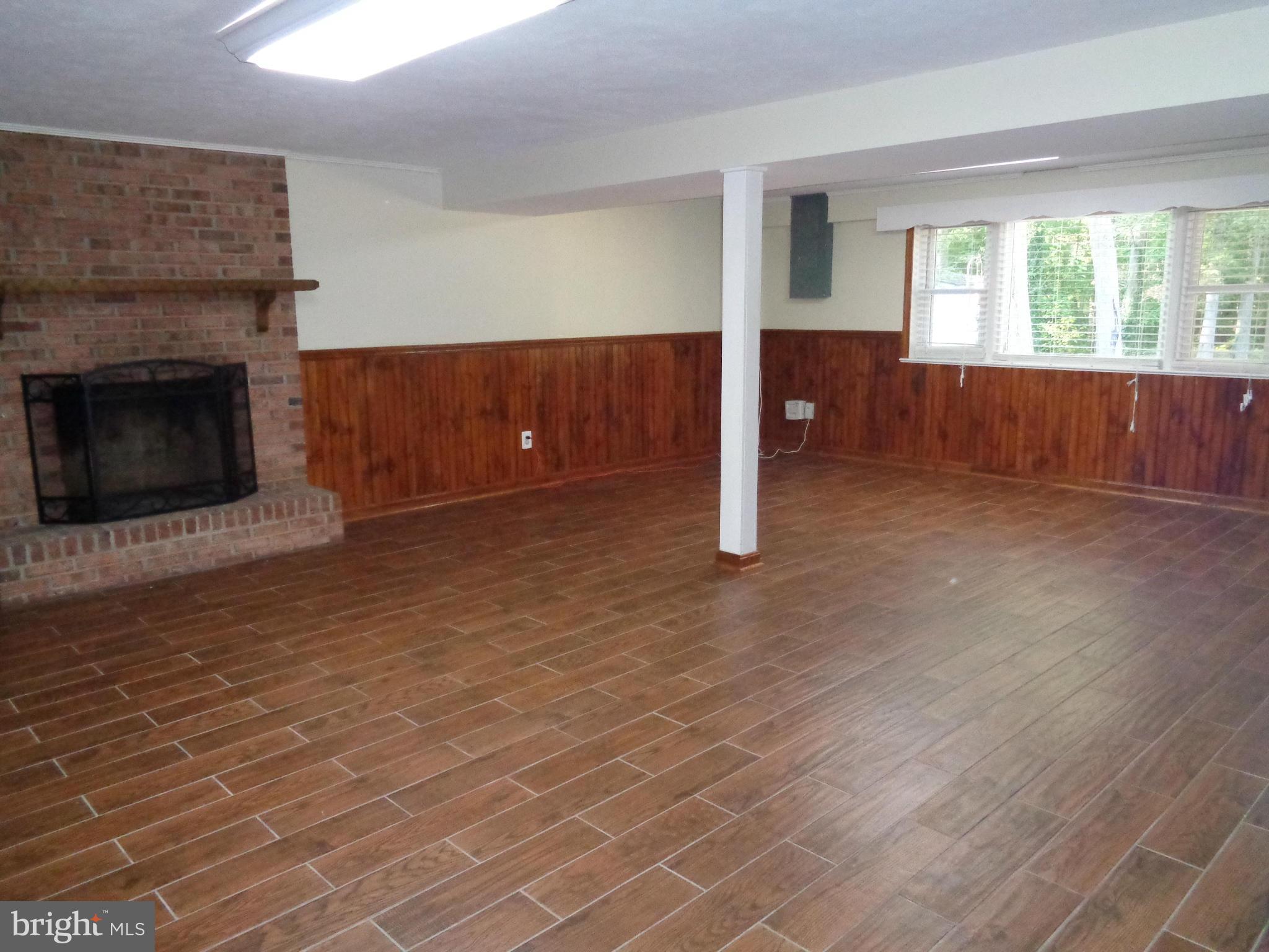 HIGHLAND HOMES - Residential Lease