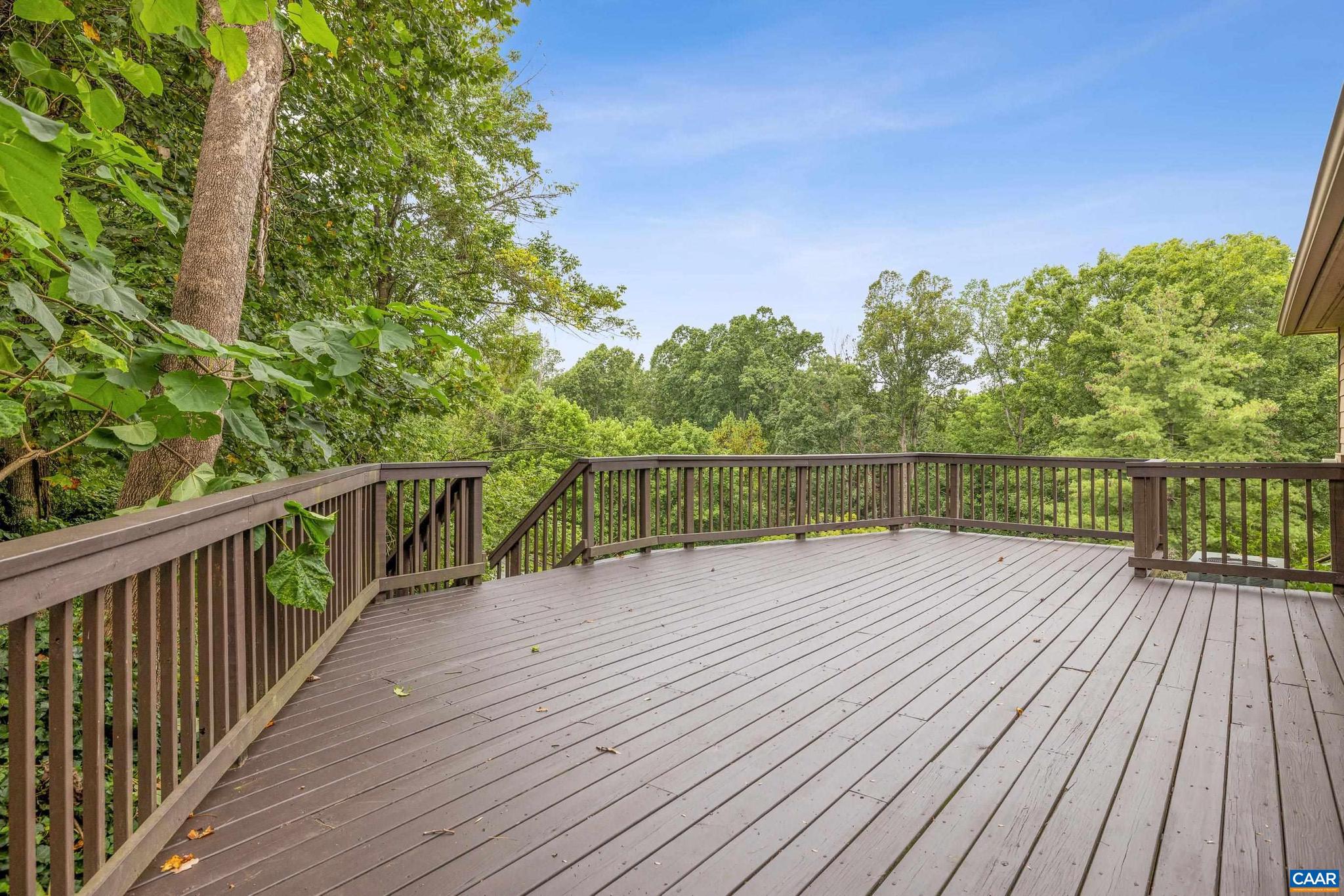 1694 ROYAL OAK CT