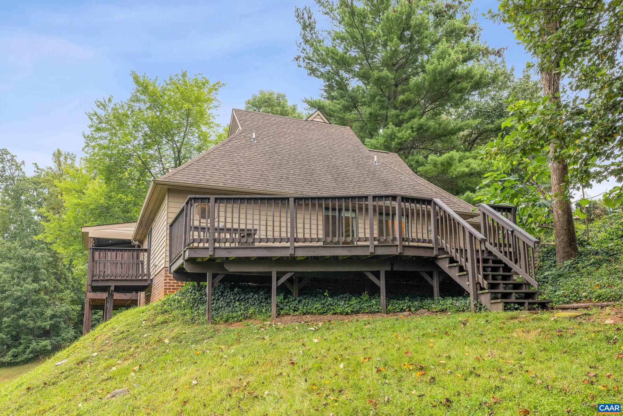 1694 ROYAL OAK CT