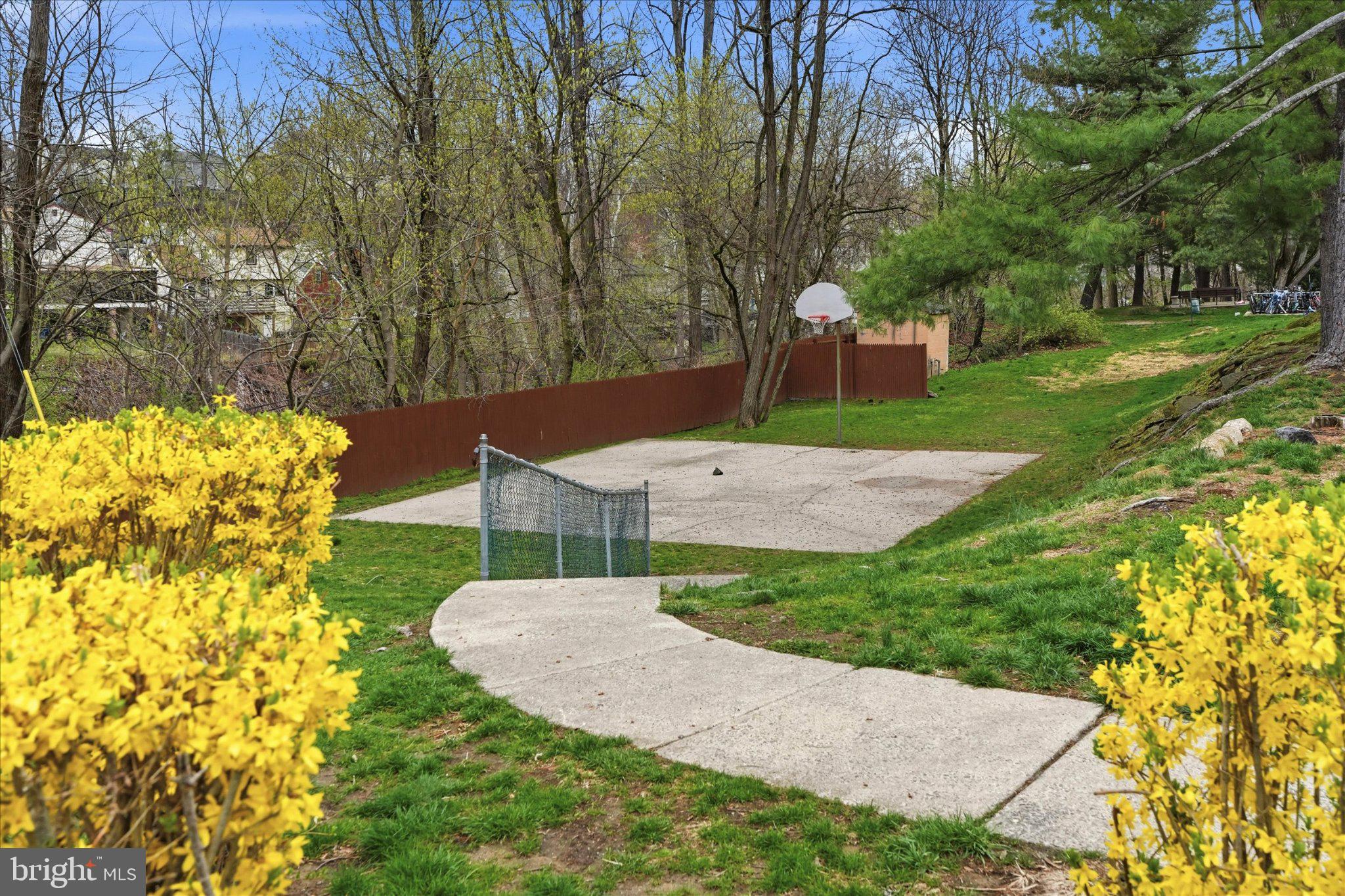 HAVERFORD HILL - Residential