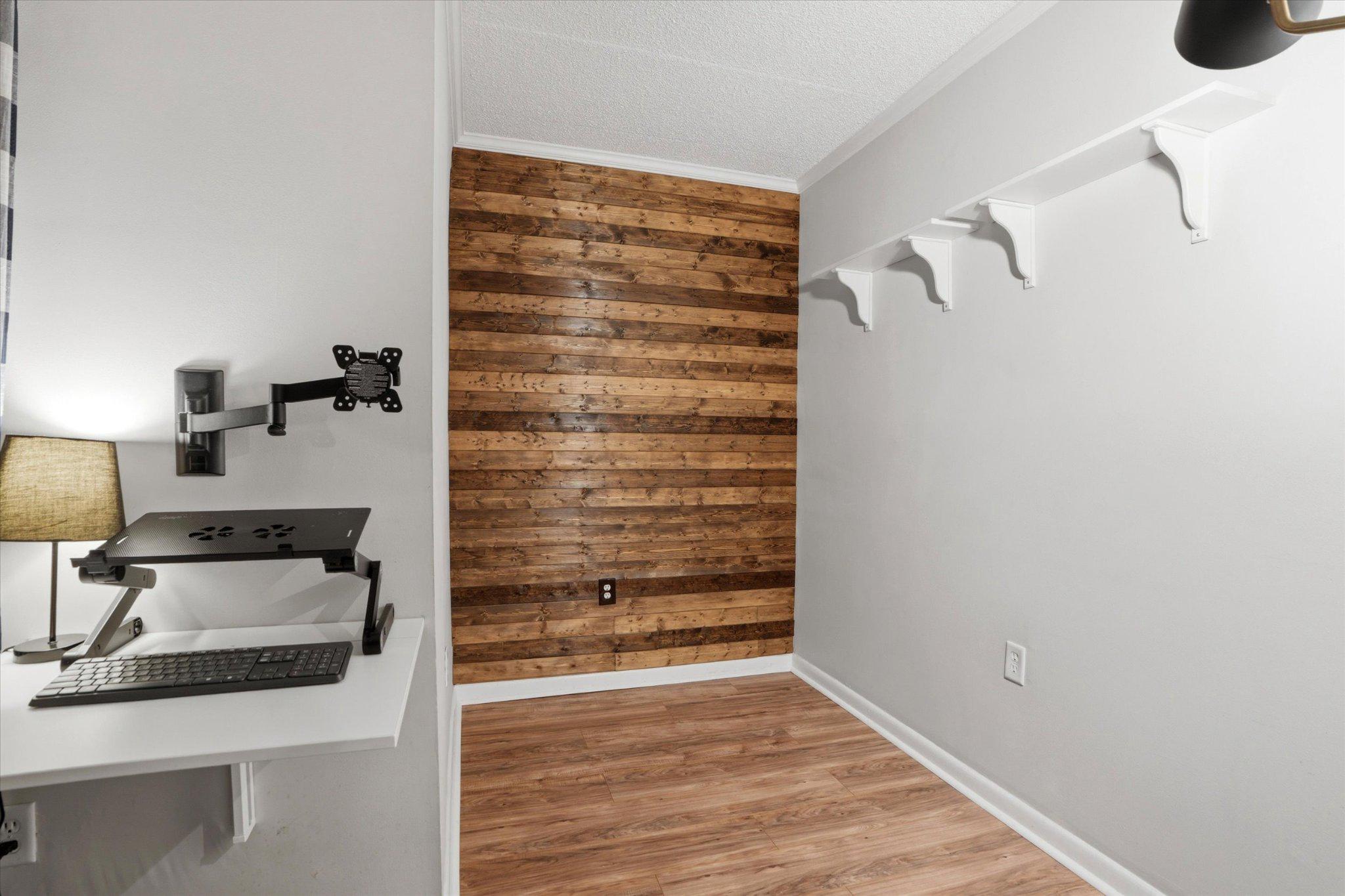 HAVERFORD HILL - Residential