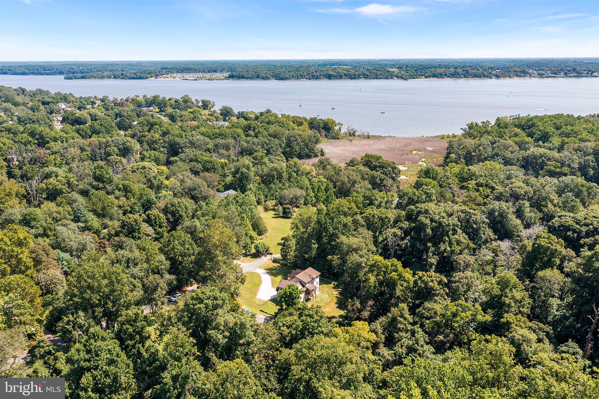 ROLLING HILLS - Residential