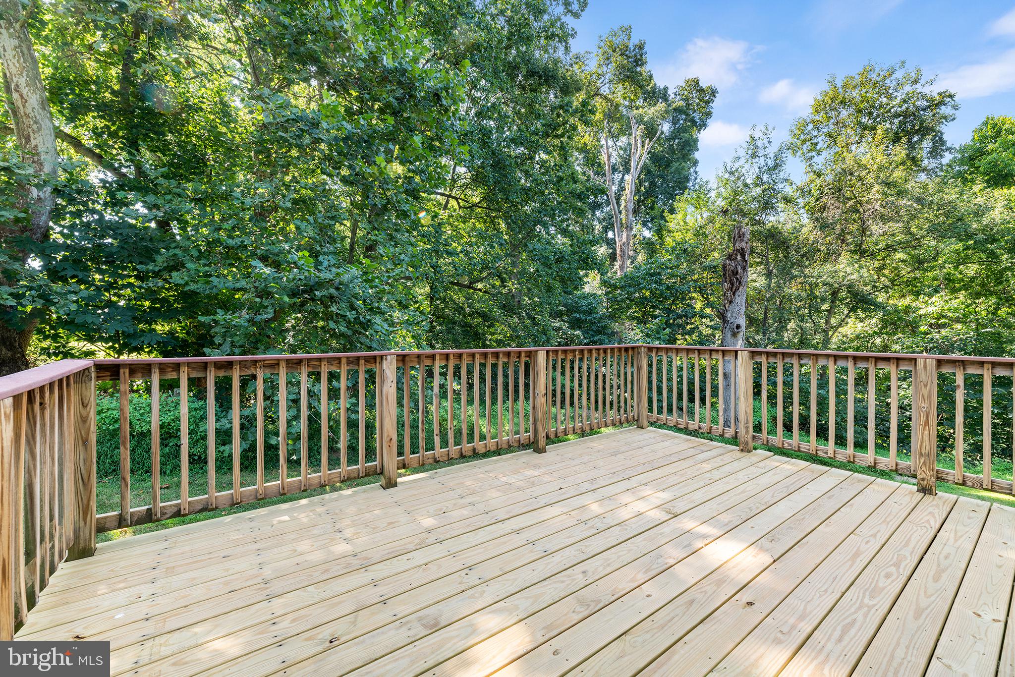 ROLLING HILLS - Residential