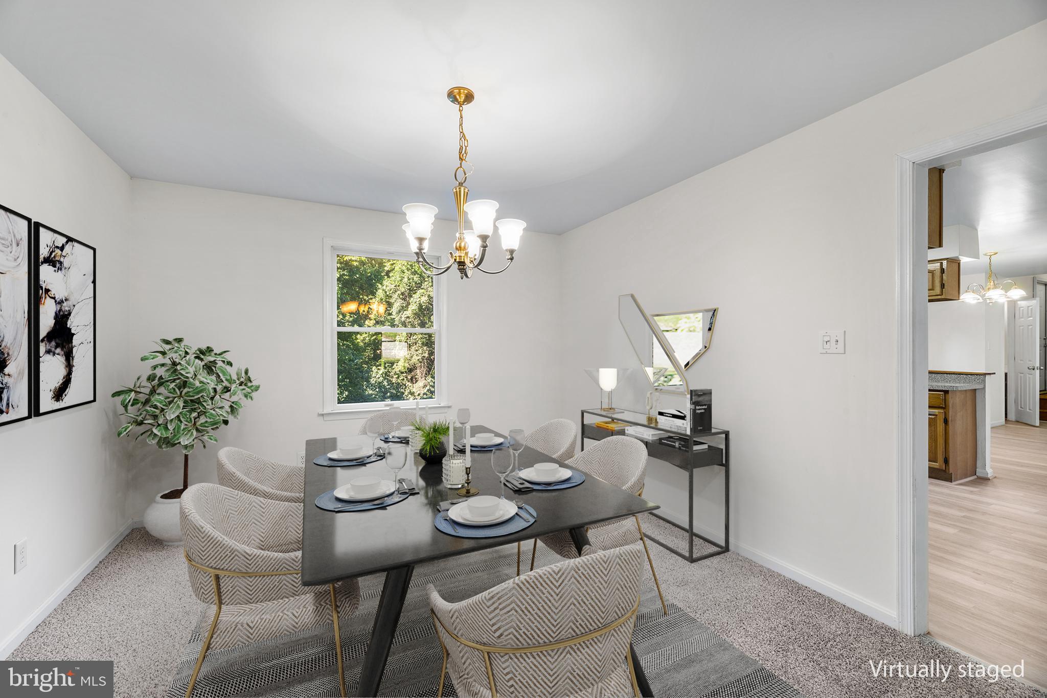 ROLLING HILLS - Residential