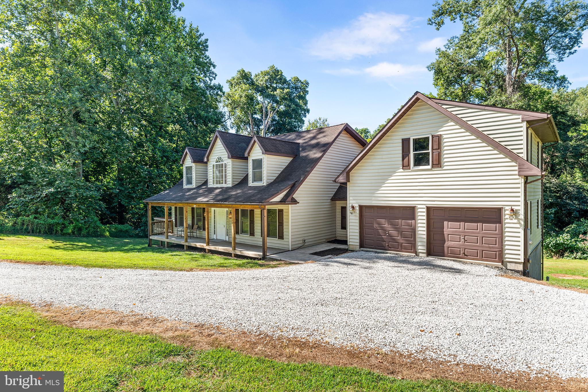 ROLLING HILLS - Residential