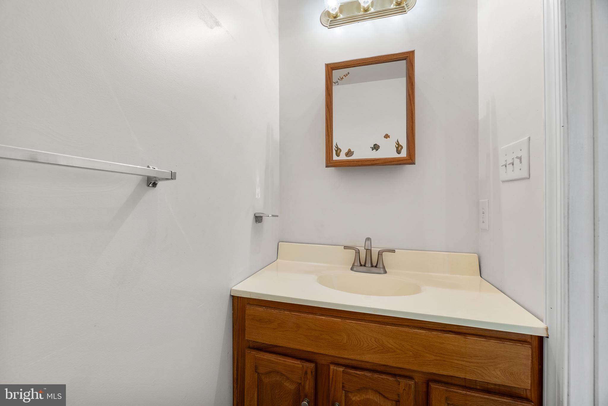 ROLLING HILLS - Residential