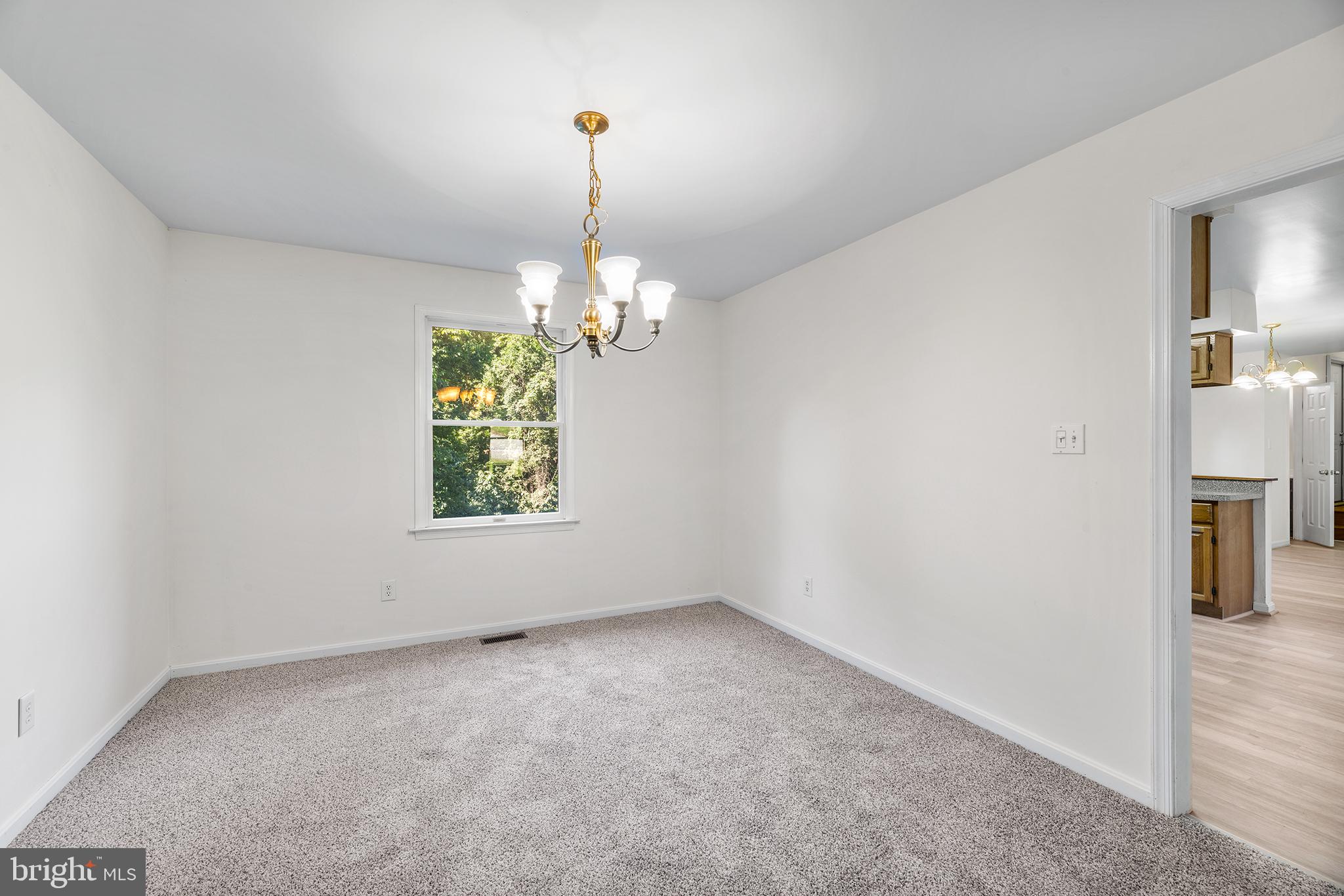 ROLLING HILLS - Residential