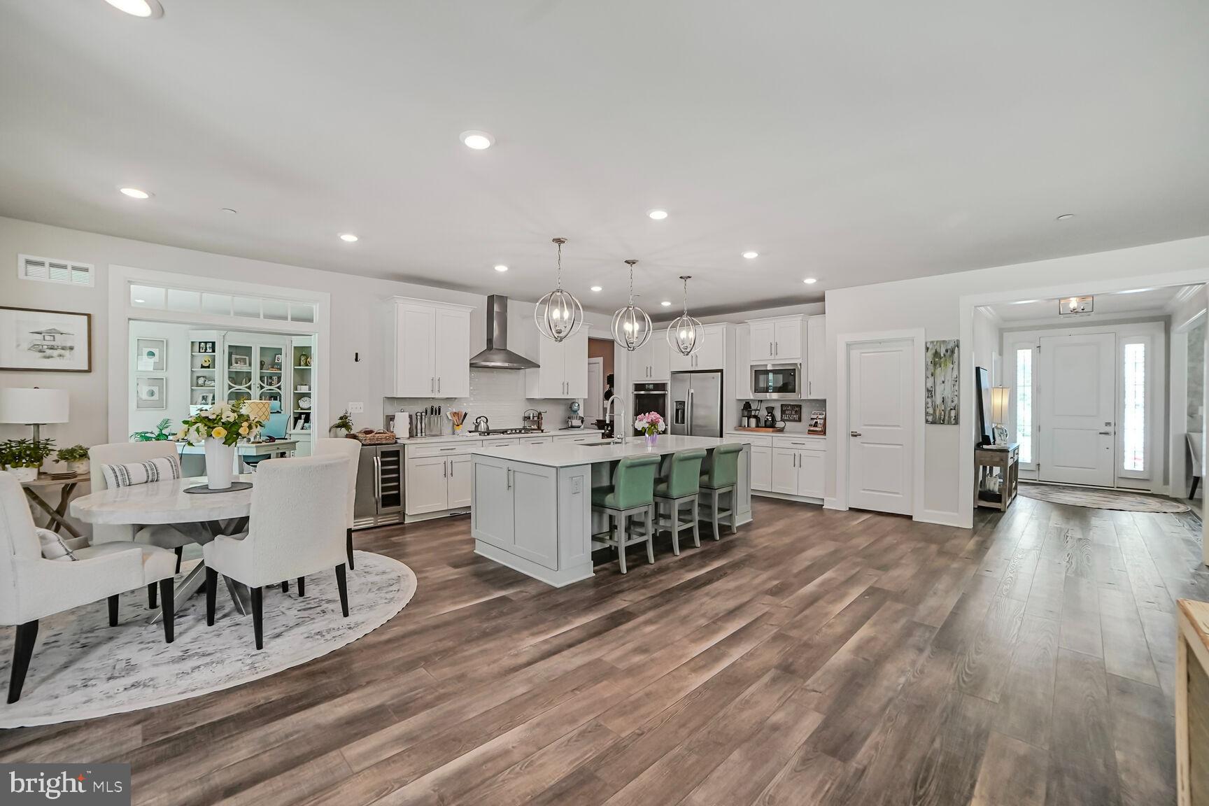 MAPLE LAWN SOUTH - Residential