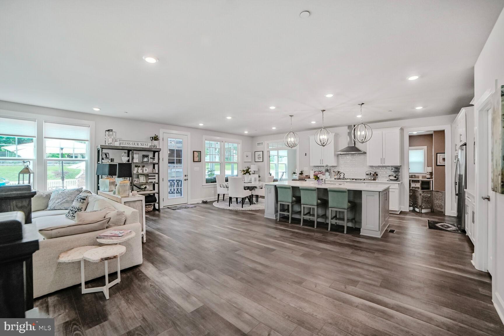 MAPLE LAWN SOUTH - Residential